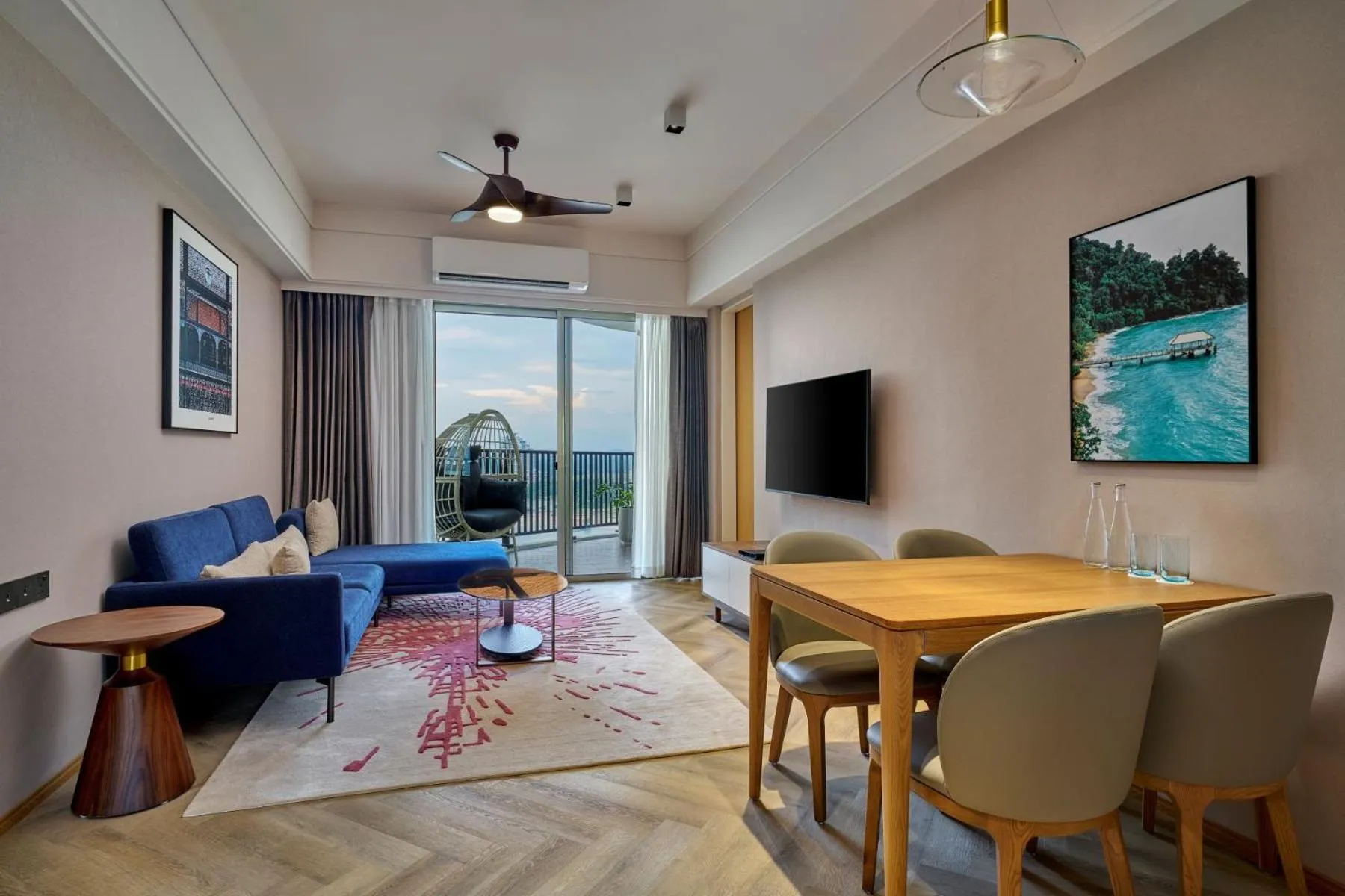 Living room in Birkin International Hotel