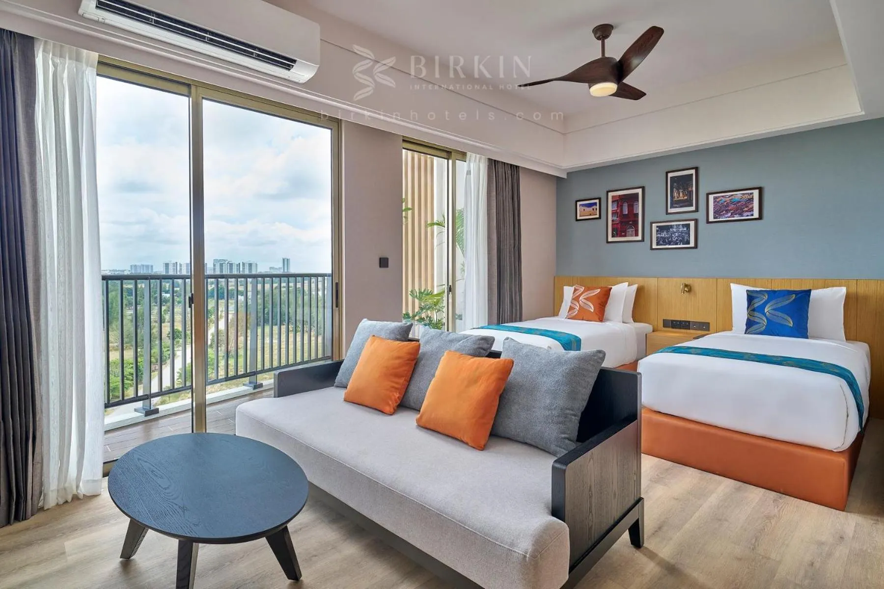 Bedroom, Bed in Birkin International Hotel