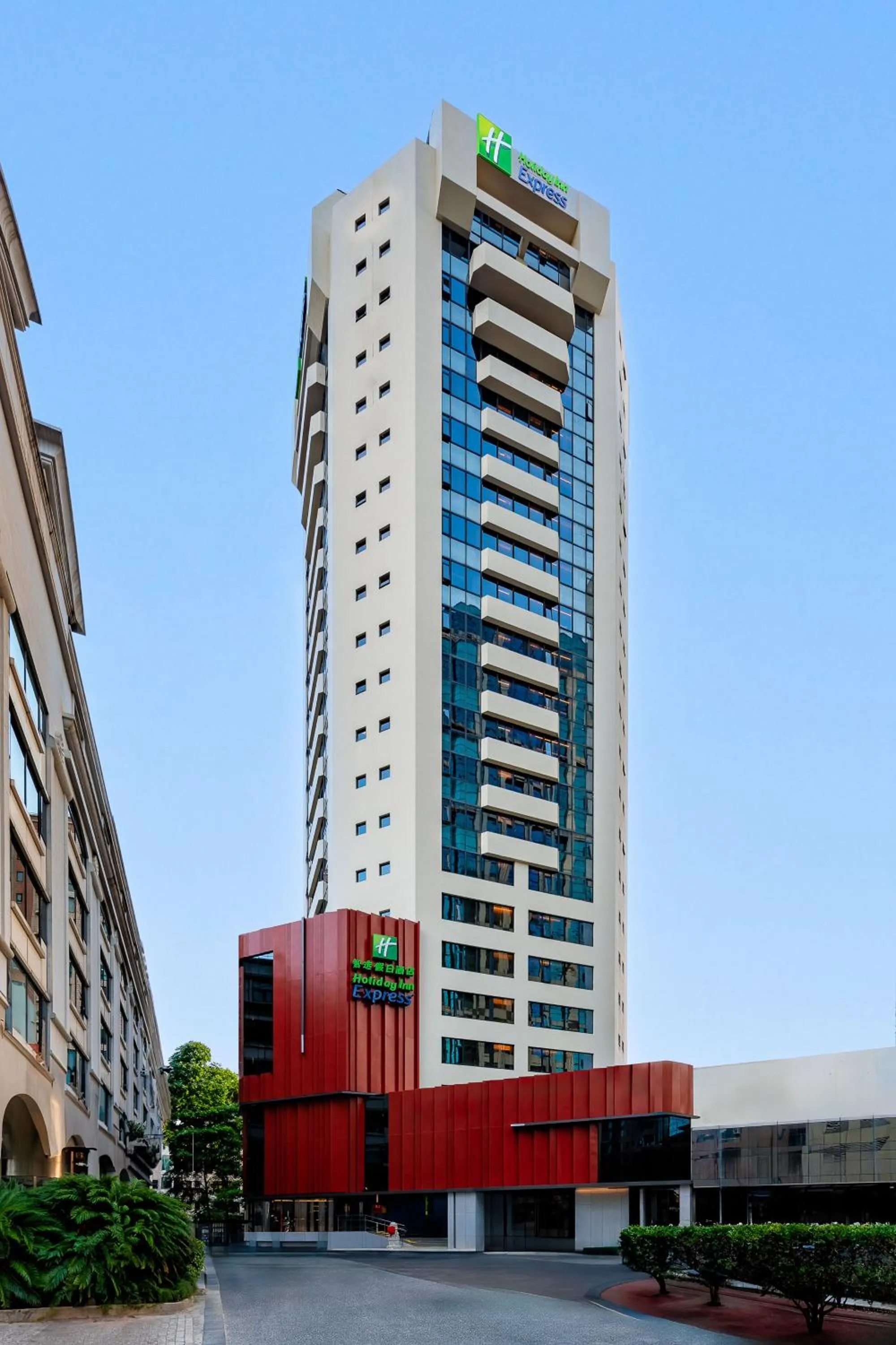 Property building in Holiday Inn Express Shanghai Jing'an Temple by IHG