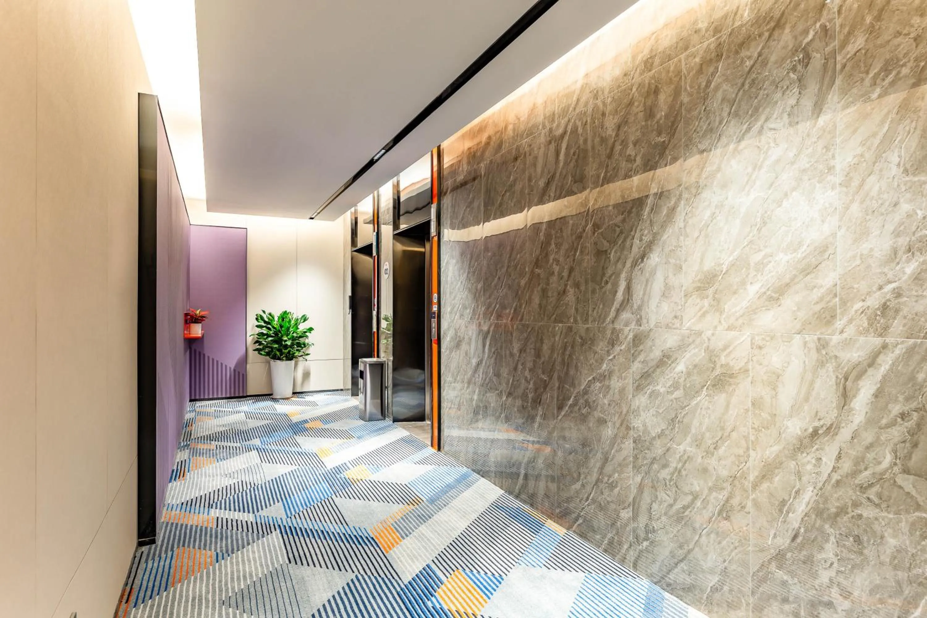 Lobby or reception in Holiday Inn Express Nanjing Xi'anmen by IHG