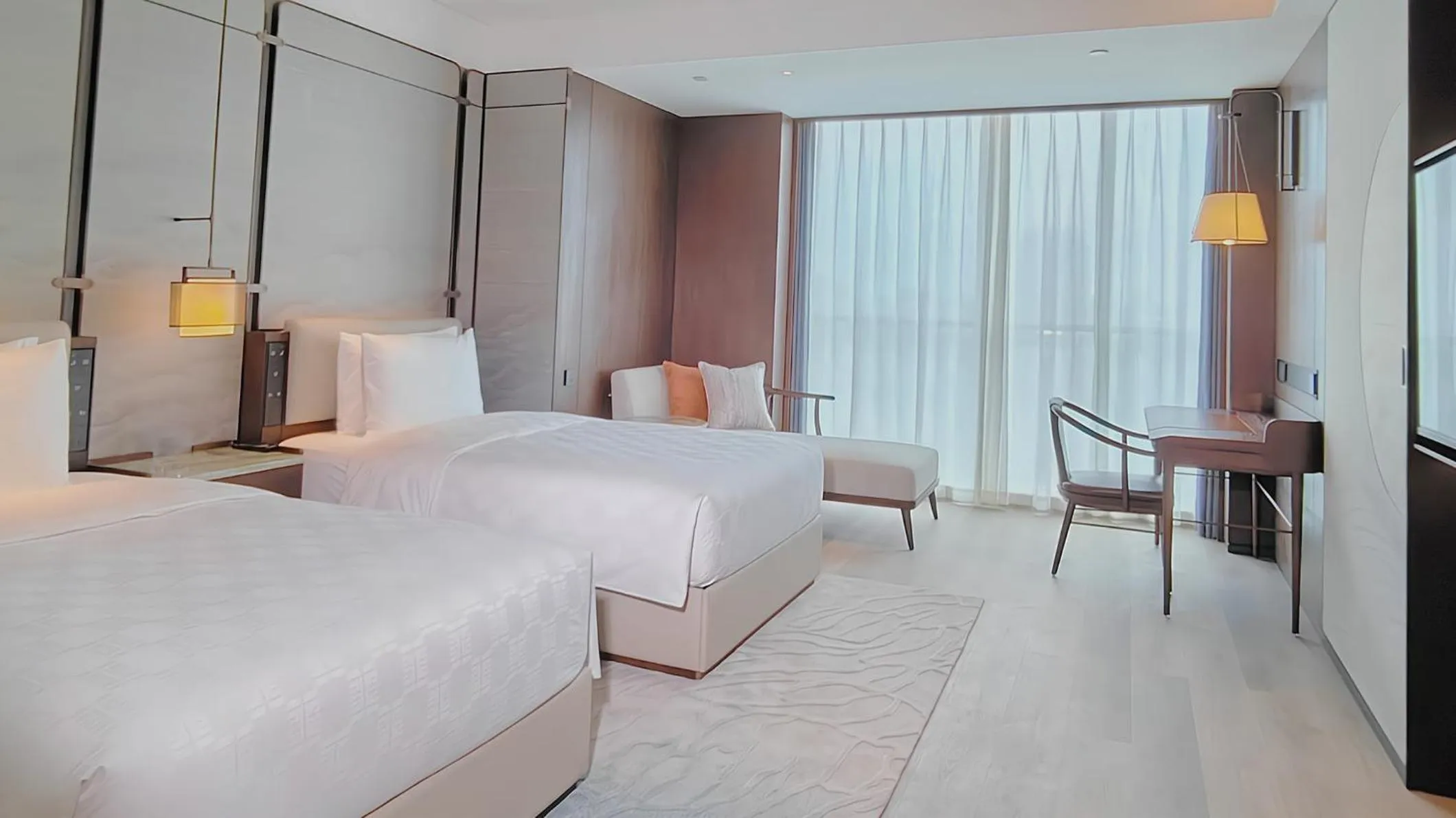 Photo of the whole room, Bed in HUALUXE Hotels and Resorts Haining