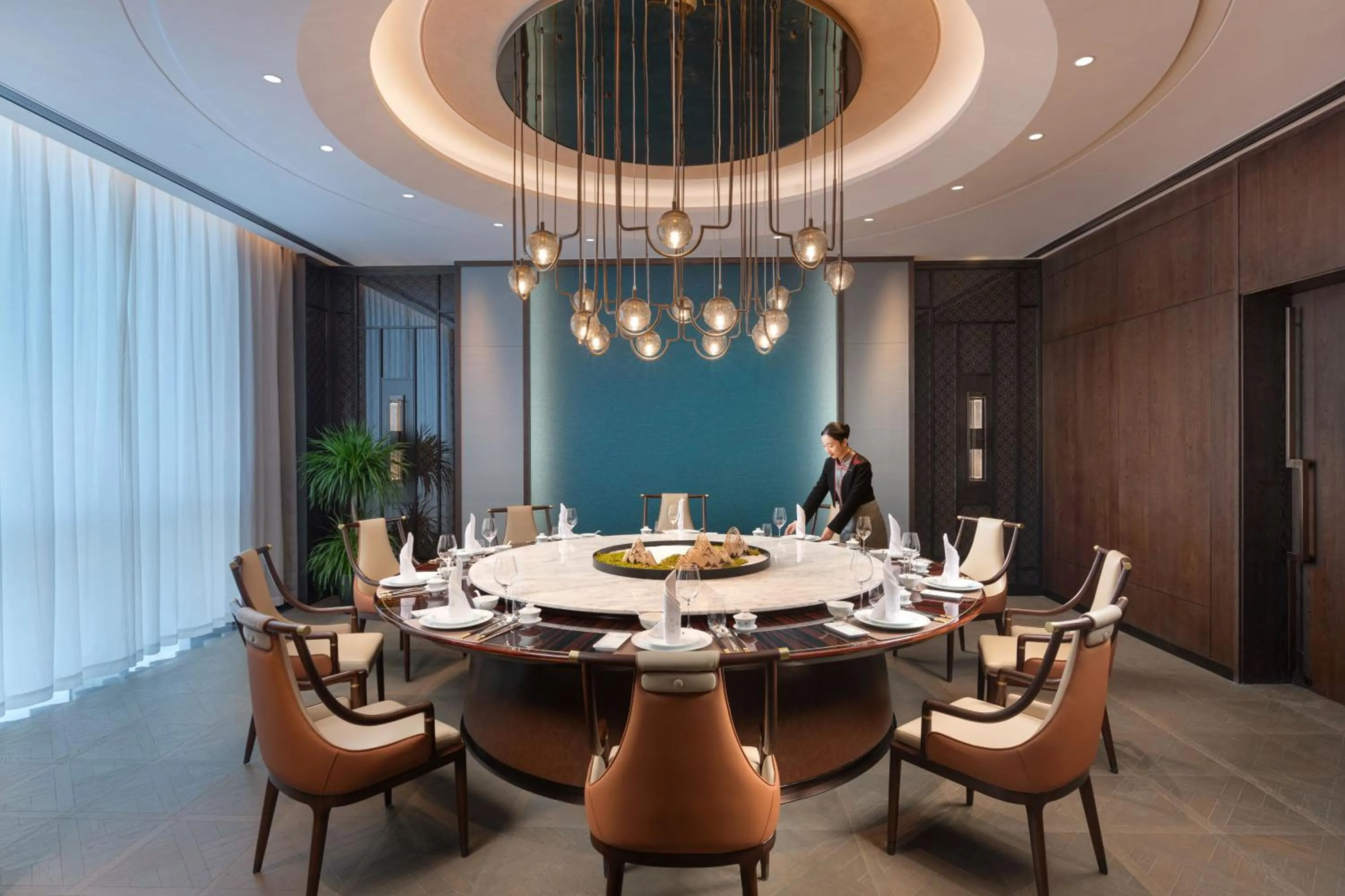 Restaurant/places to eat in HUALUXE Hotels and Resorts Haining