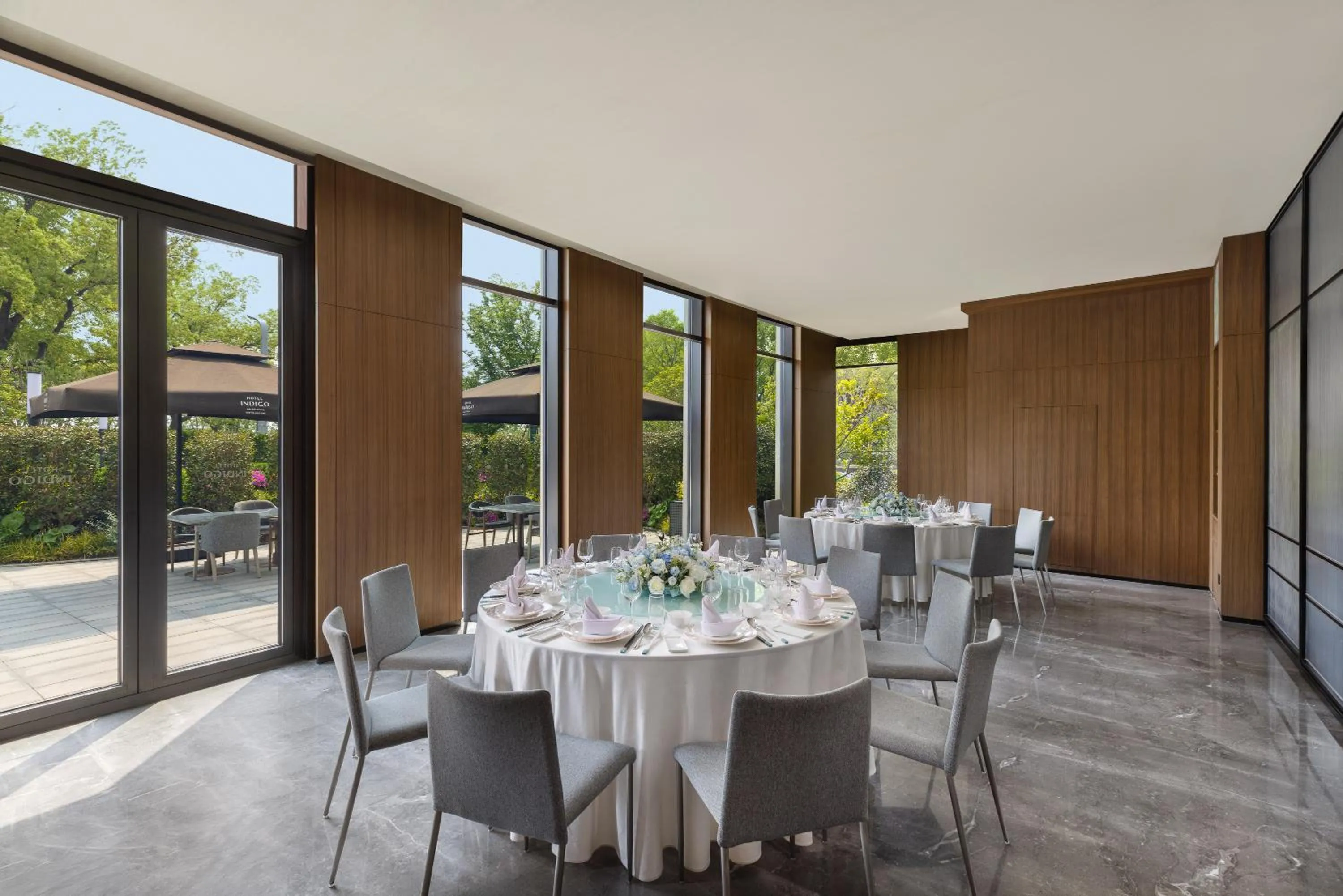 Restaurant/places to eat in Hotel Indigo Suzhou Jinji Lake by IHG