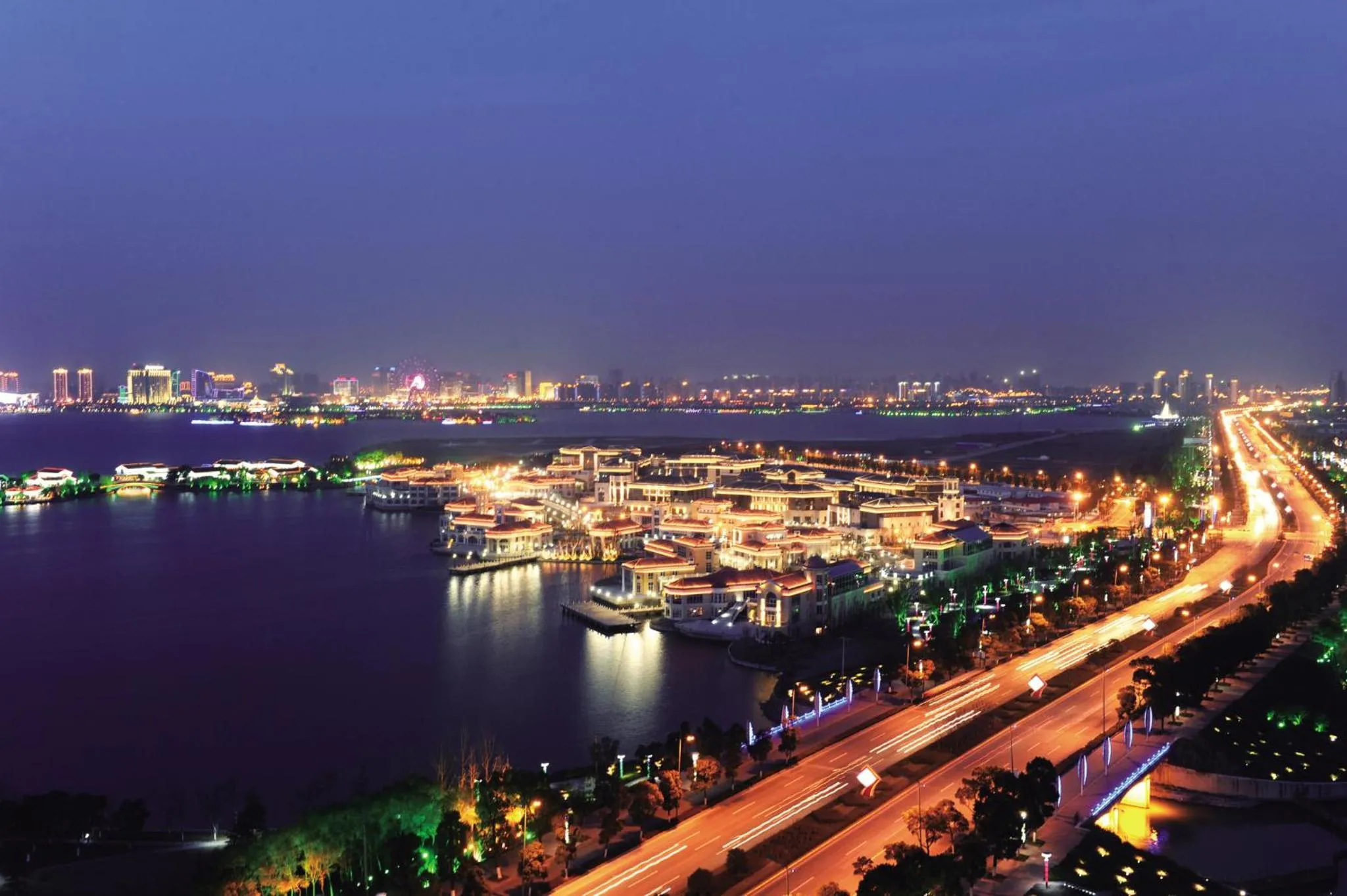 Area and facilities in Hotel Indigo Suzhou Jinji Lake by IHG