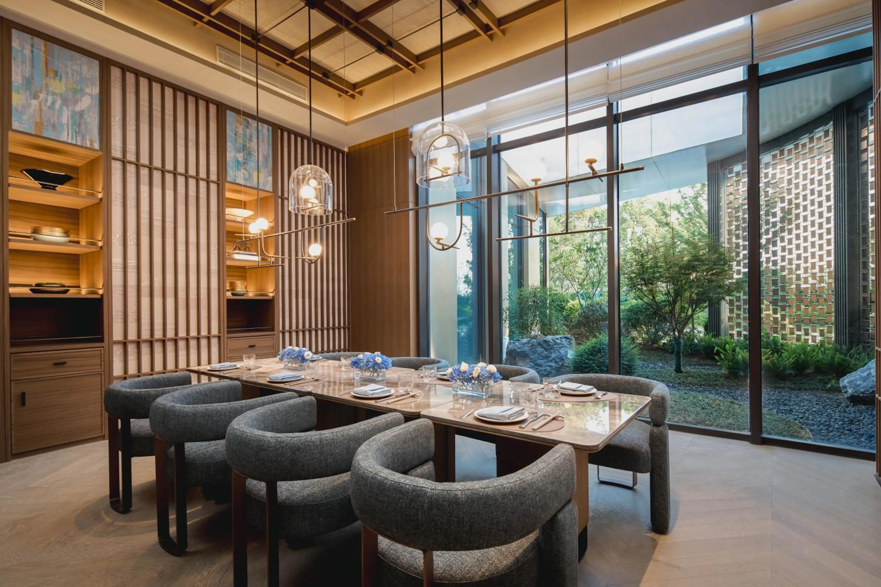 Restaurant/places to eat in Hotel Indigo Suzhou Jinji Lake by IHG