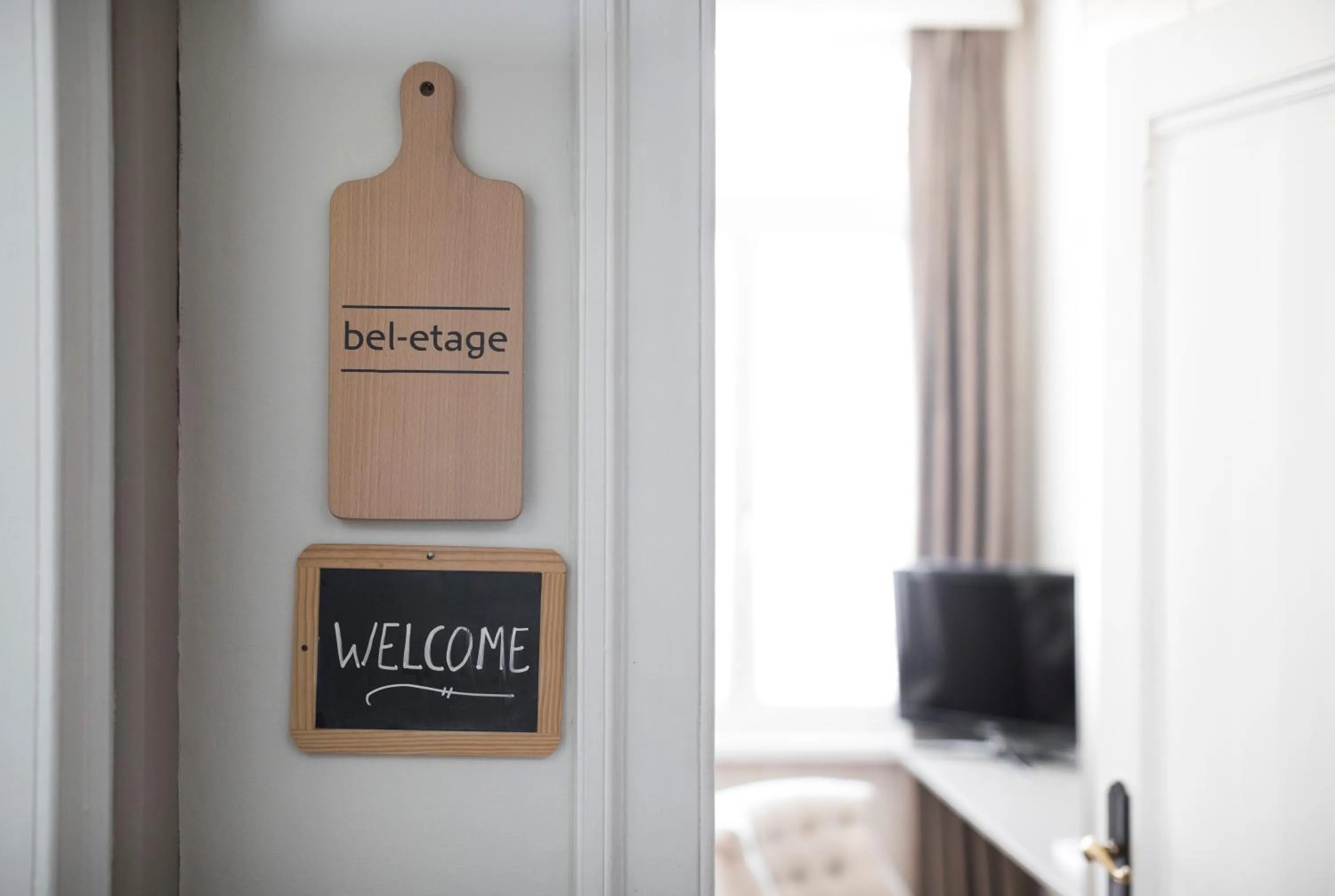 Decorative detail in Restaurant & Guesthouse Cachet de Cire