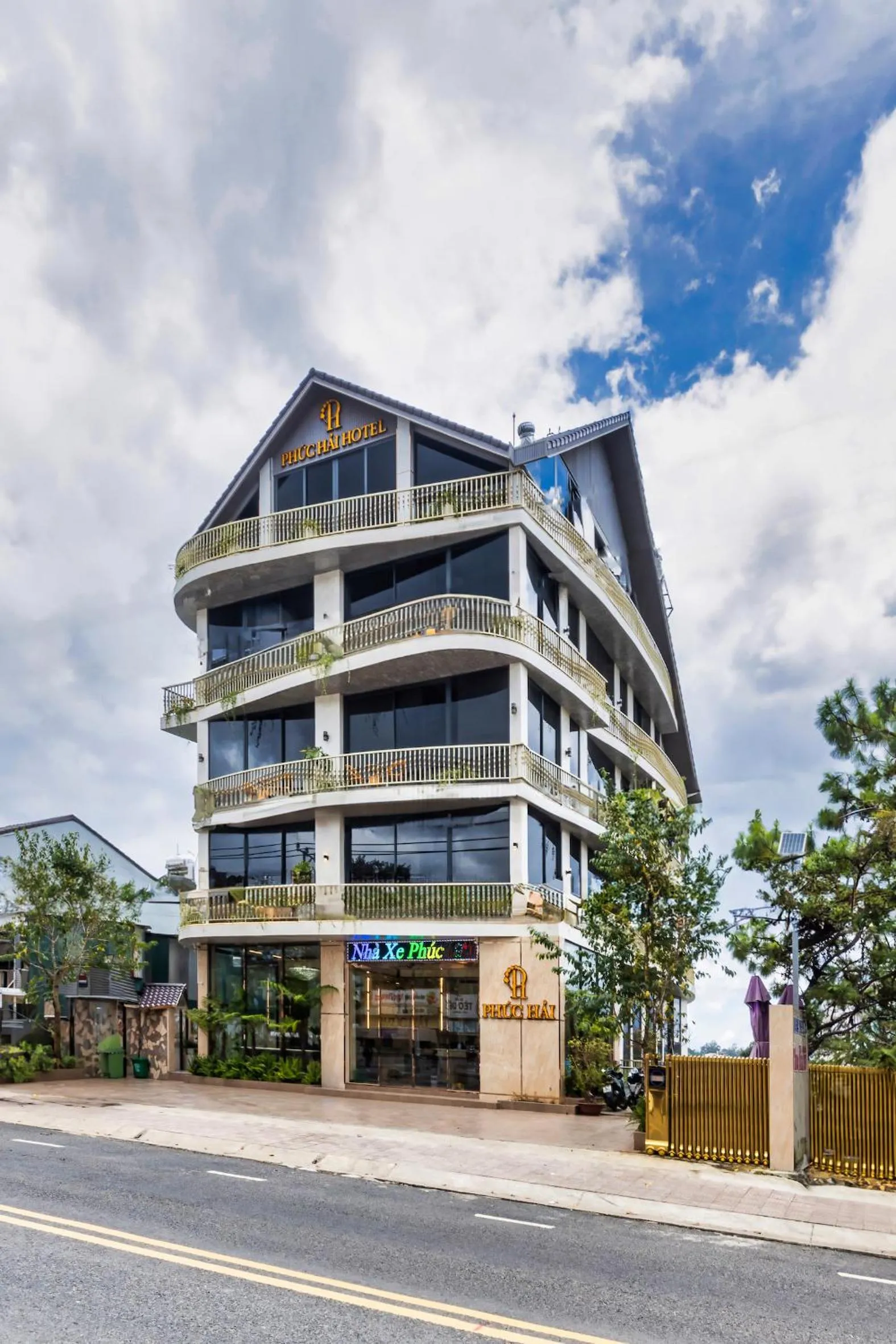 Property building in Phuc Hai Hotel Da Lat