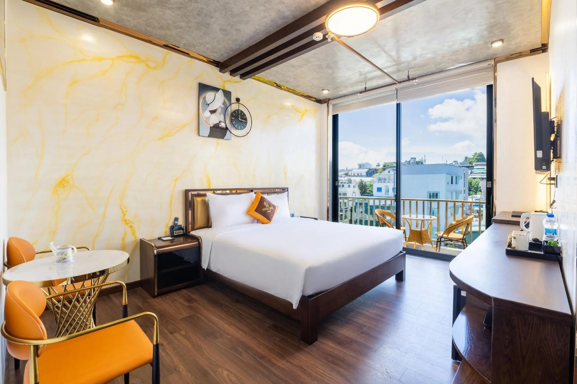 Bed in Phuc Hai Hotel Da Lat