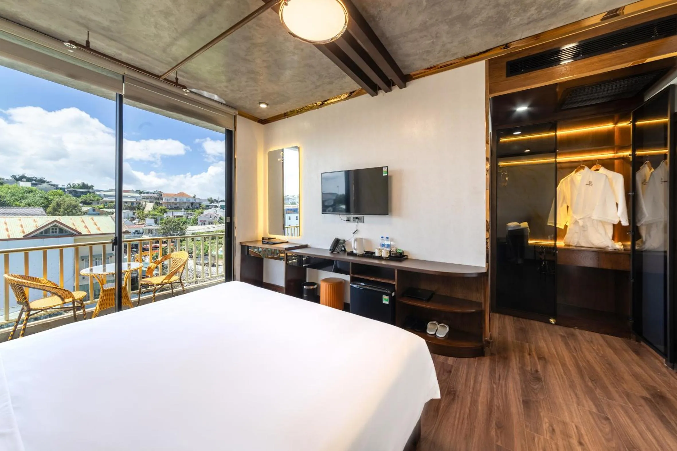 TV and multimedia, Bed in Phuc Hai Hotel Da Lat