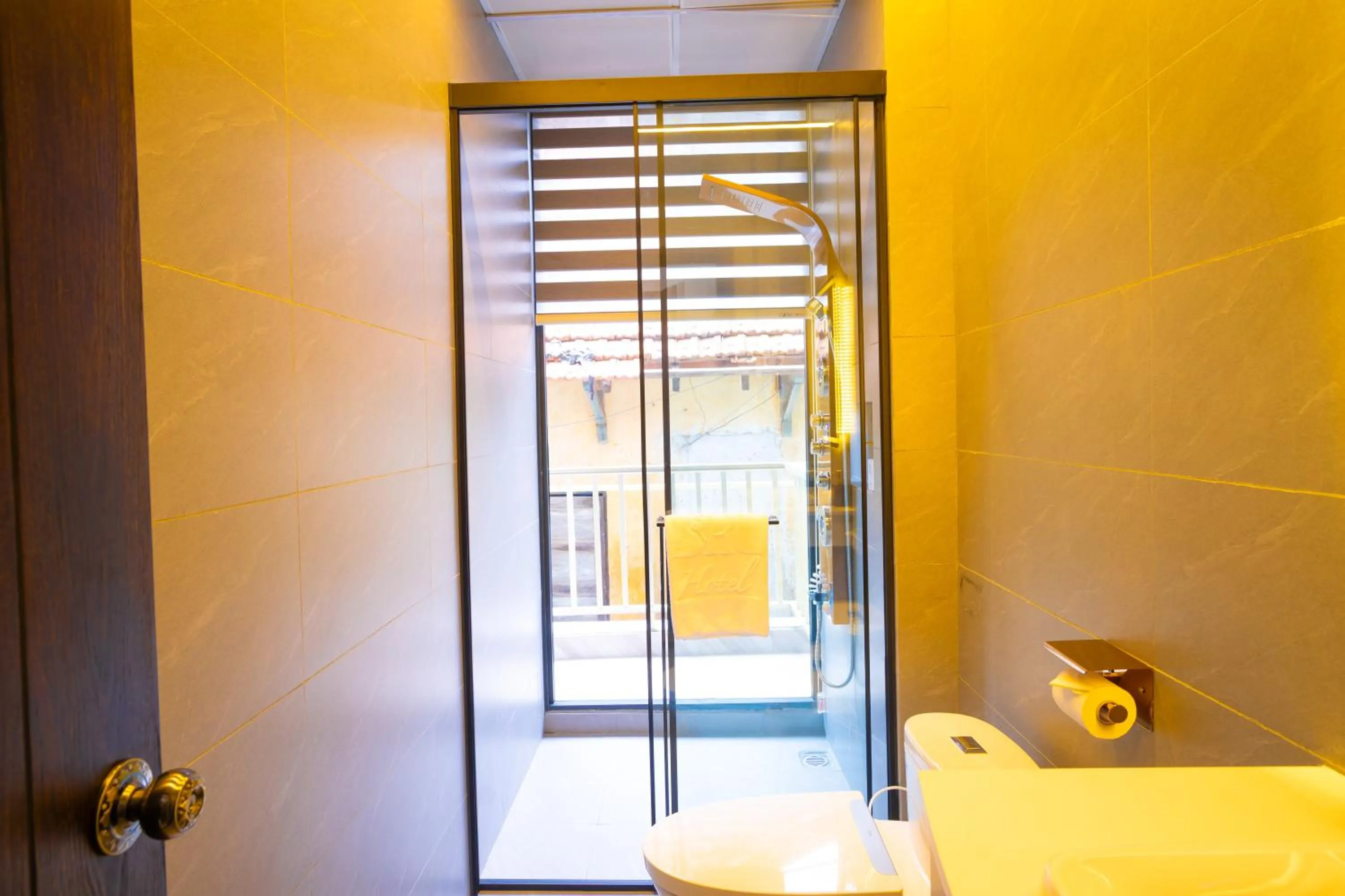 Bathroom in Phuc Hai Hotel Da Lat