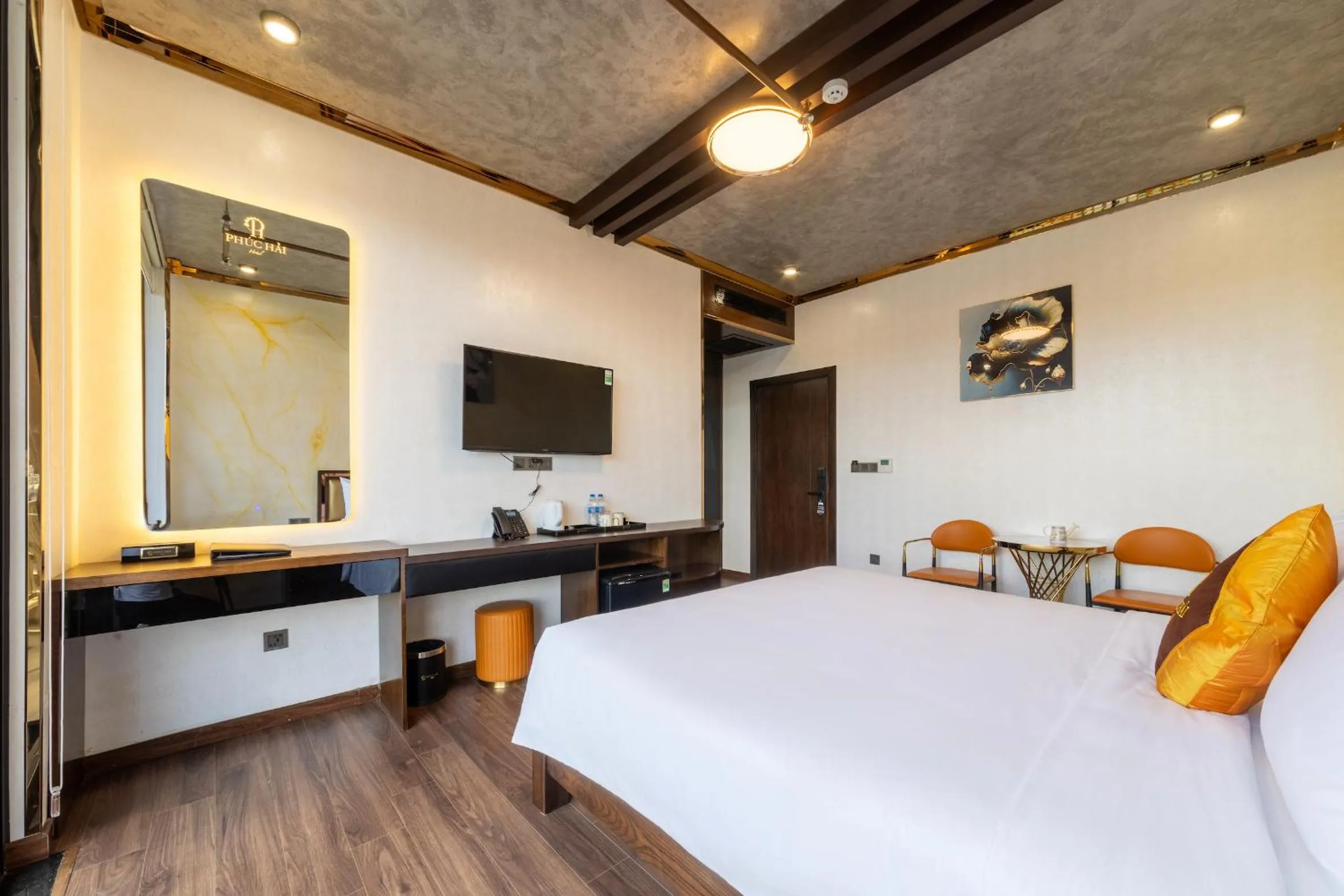 TV and multimedia, Bed in Phuc Hai Hotel Da Lat