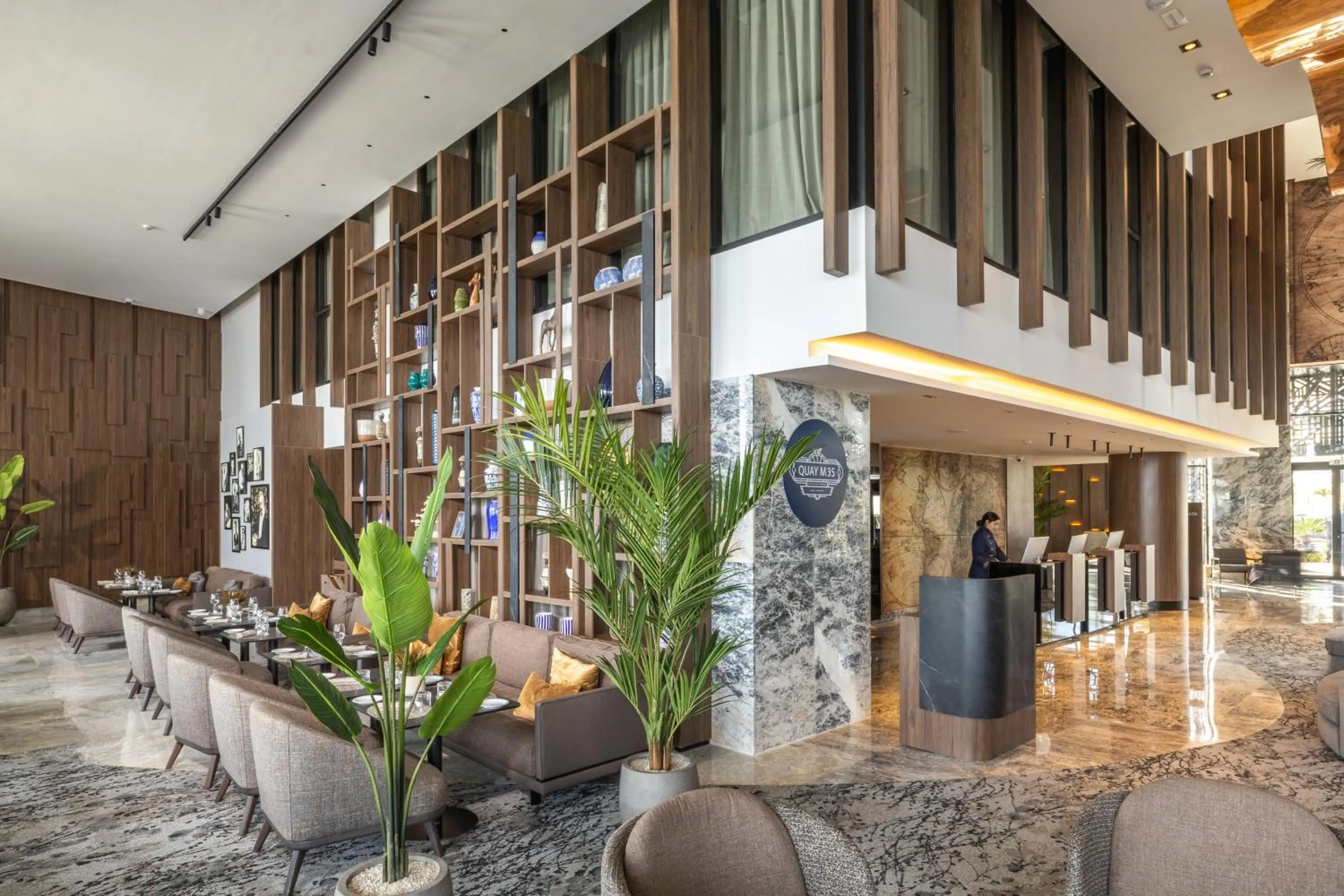 Restaurant/places to eat in Idou Malabata Beach and SPA