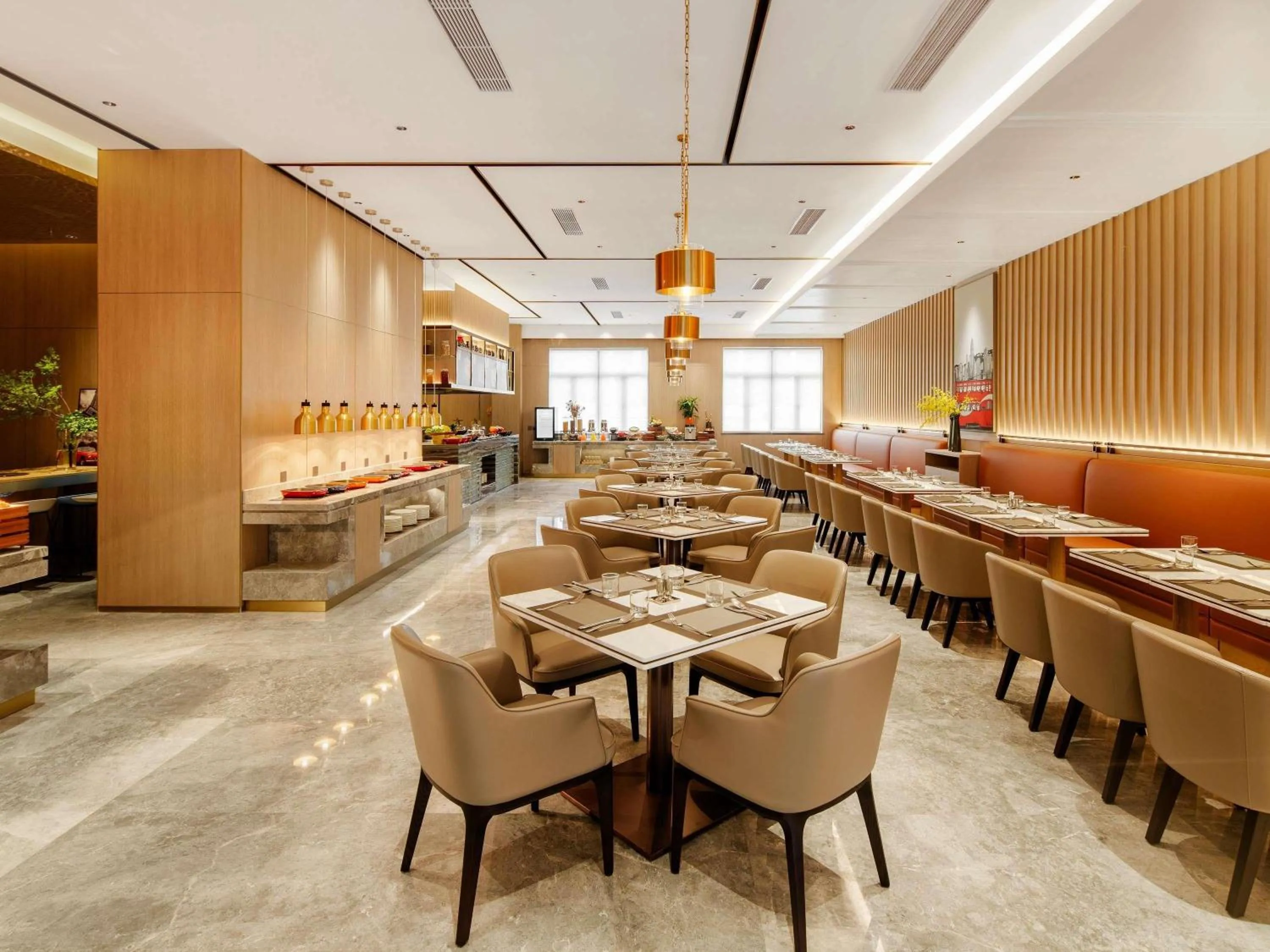 Restaurant/places to eat in Novotel Shenzhen Bantian