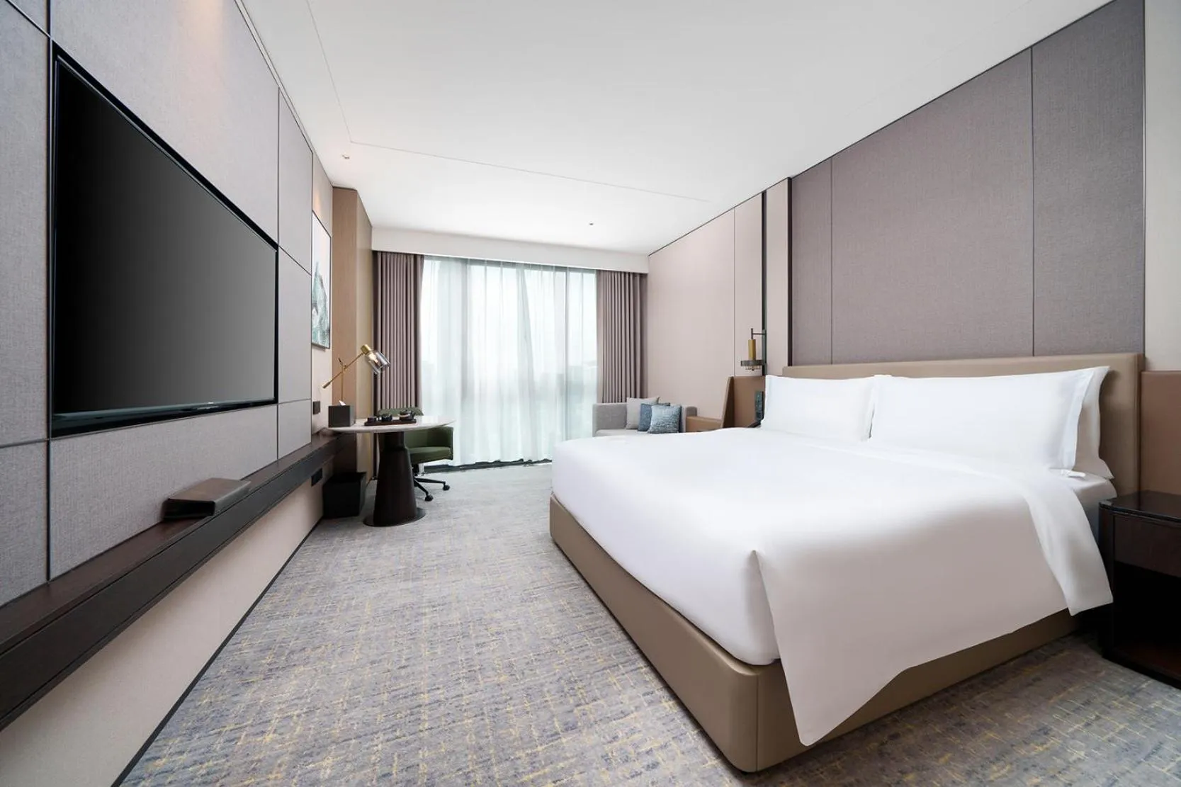 Bedroom, Bed in Grand Mercure Wuhan Hanyang