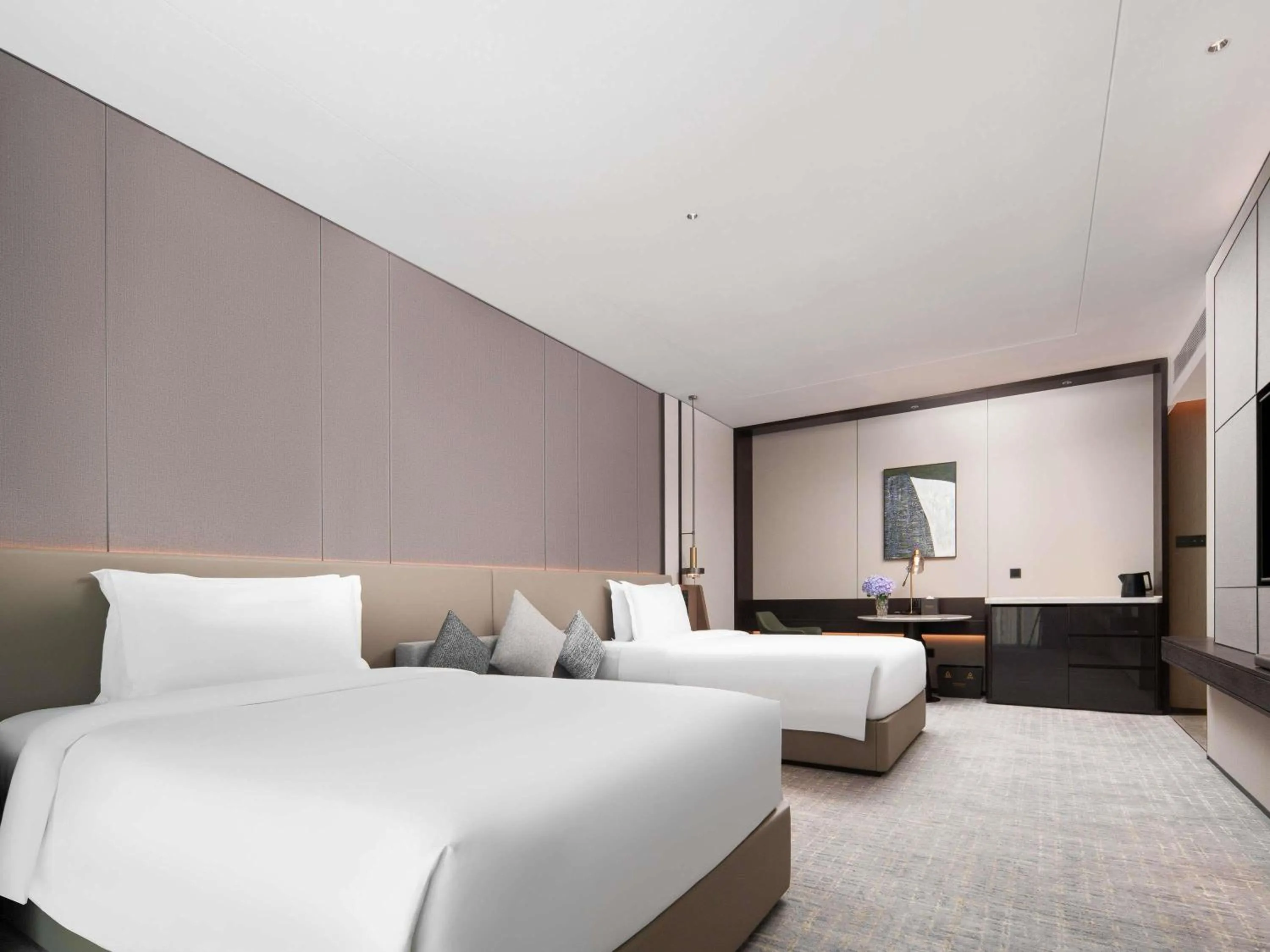 Bedroom, Bed in Grand Mercure Wuhan Hanyang