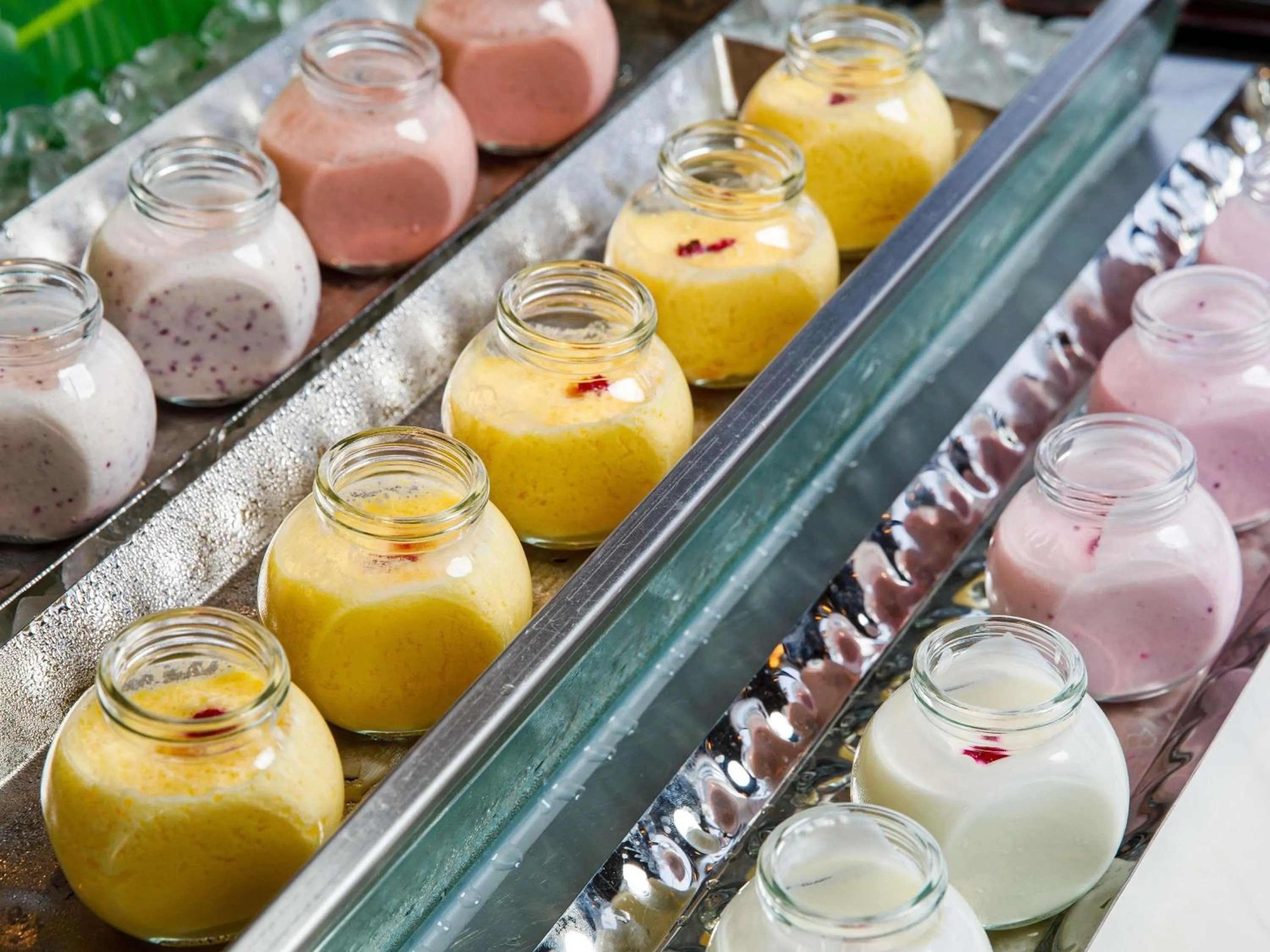 Breakfast in Swissotel Xi' an Xinxing Hot Spring