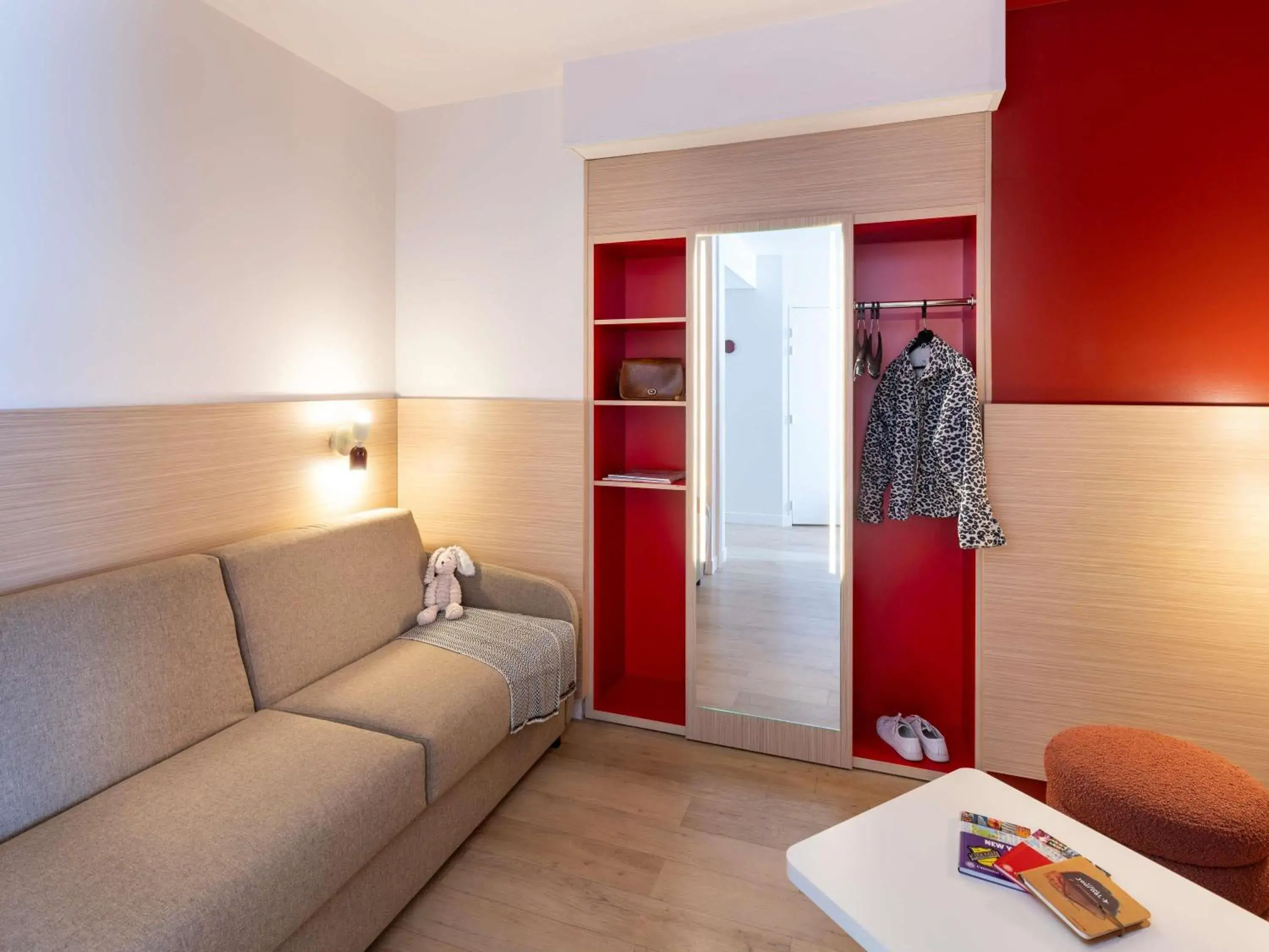 Standard Room with One Double Bed and Two Single Sleeping Arrangement in ibis Styles Prévessin Genève Aéroport Standard Room with One Double Bed and Two Single Sleeping Arrangement in ibis Styles Prévessin Genève Aéroport