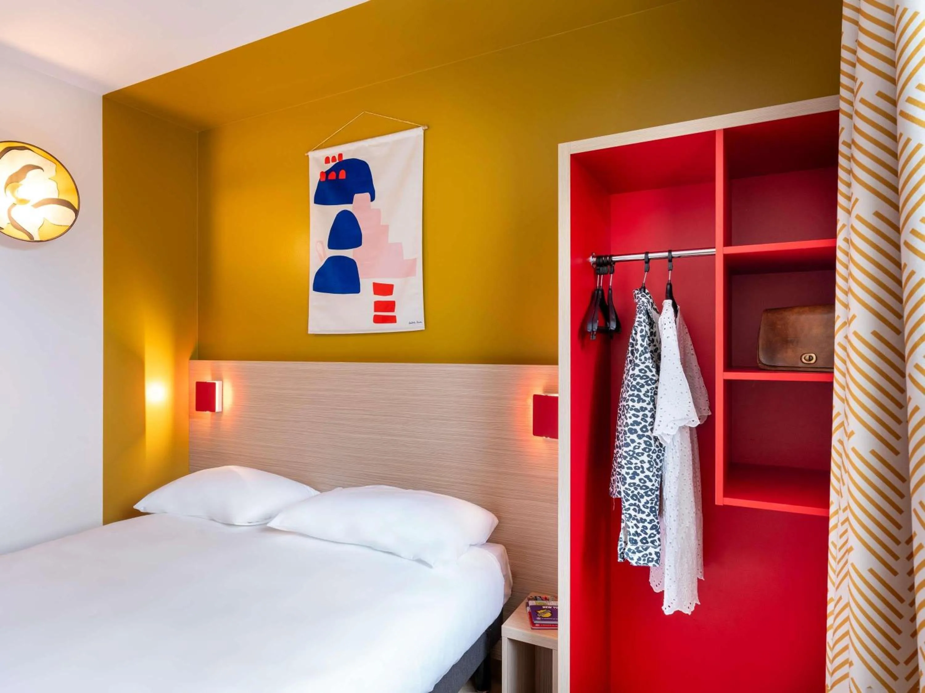 Bedroom, Bed in ibis Styles Prévessin Genève Aéroport