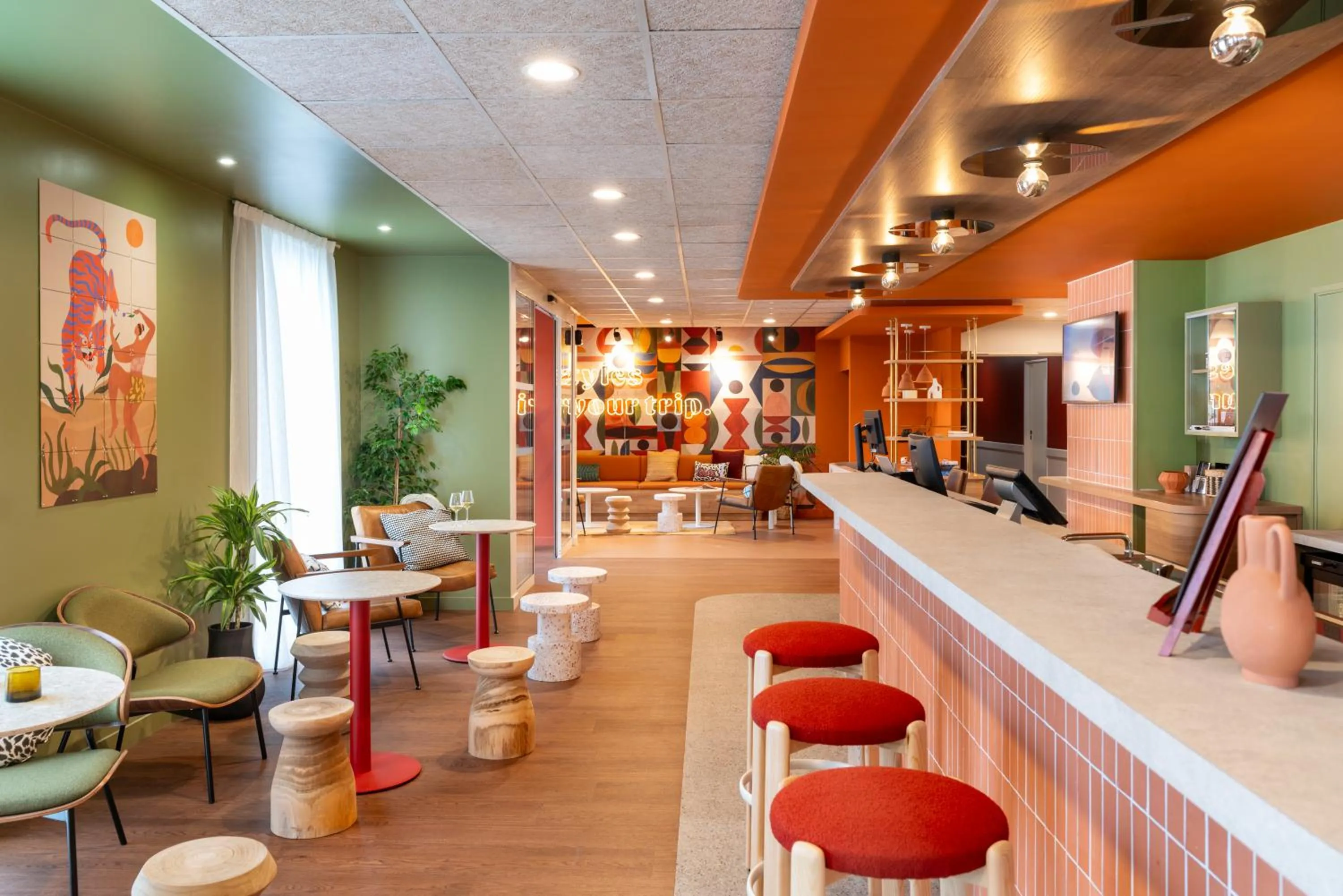 Lobby or reception in ibis Styles Prévessin Genève Aéroport