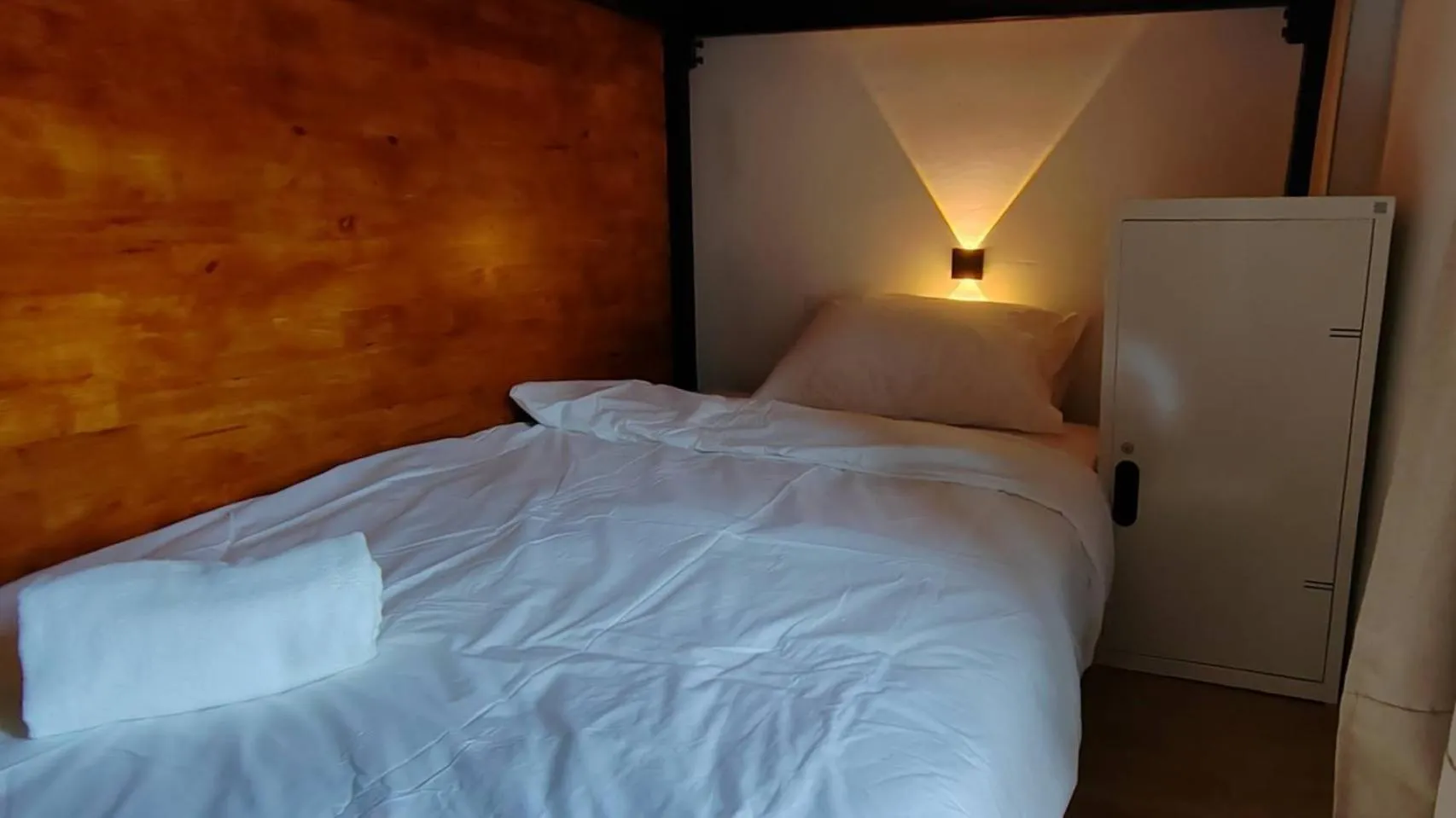 Bed in The Motuga Hostel Bangkok