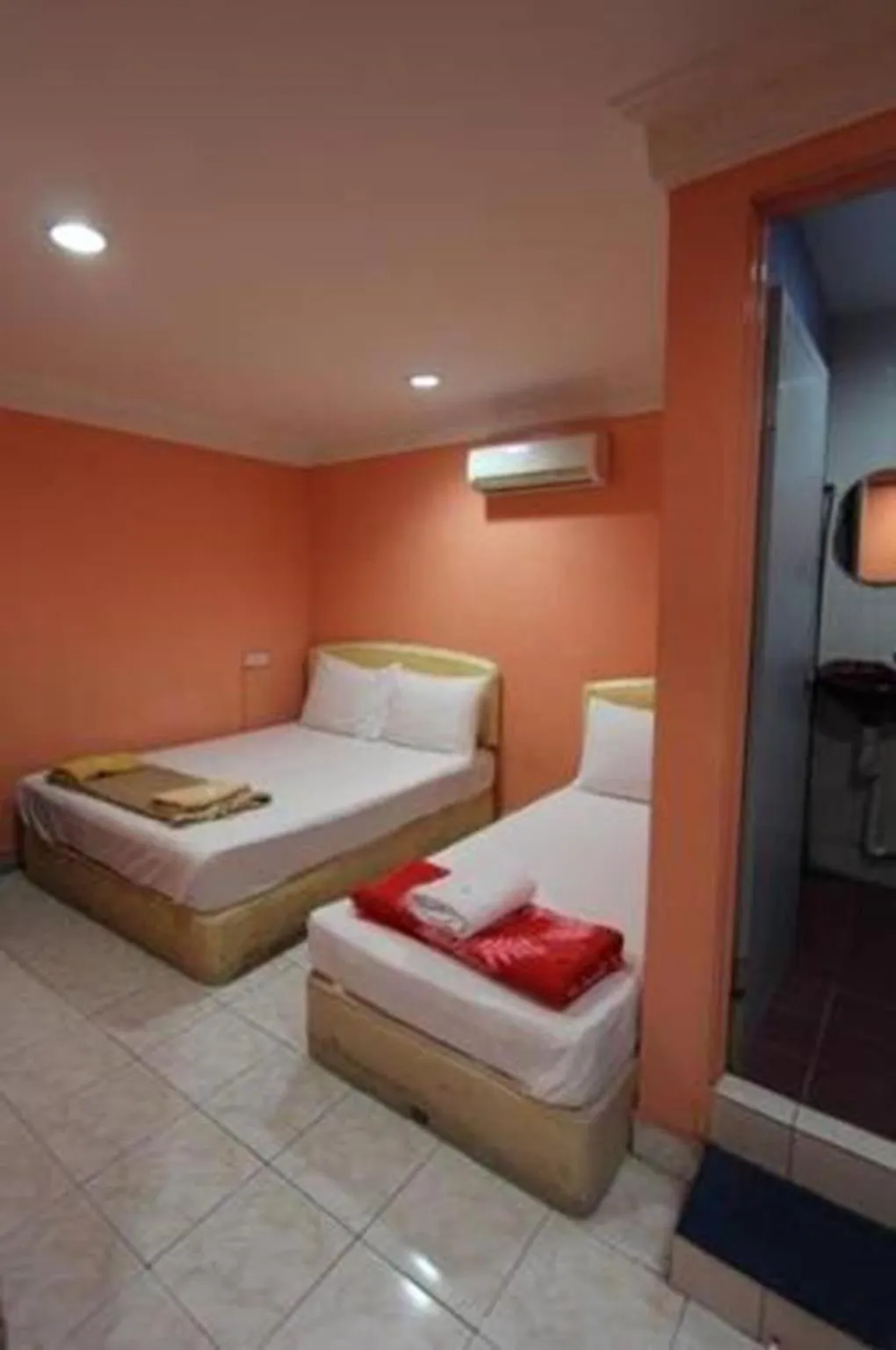 Property building, Bed in Nilai H2