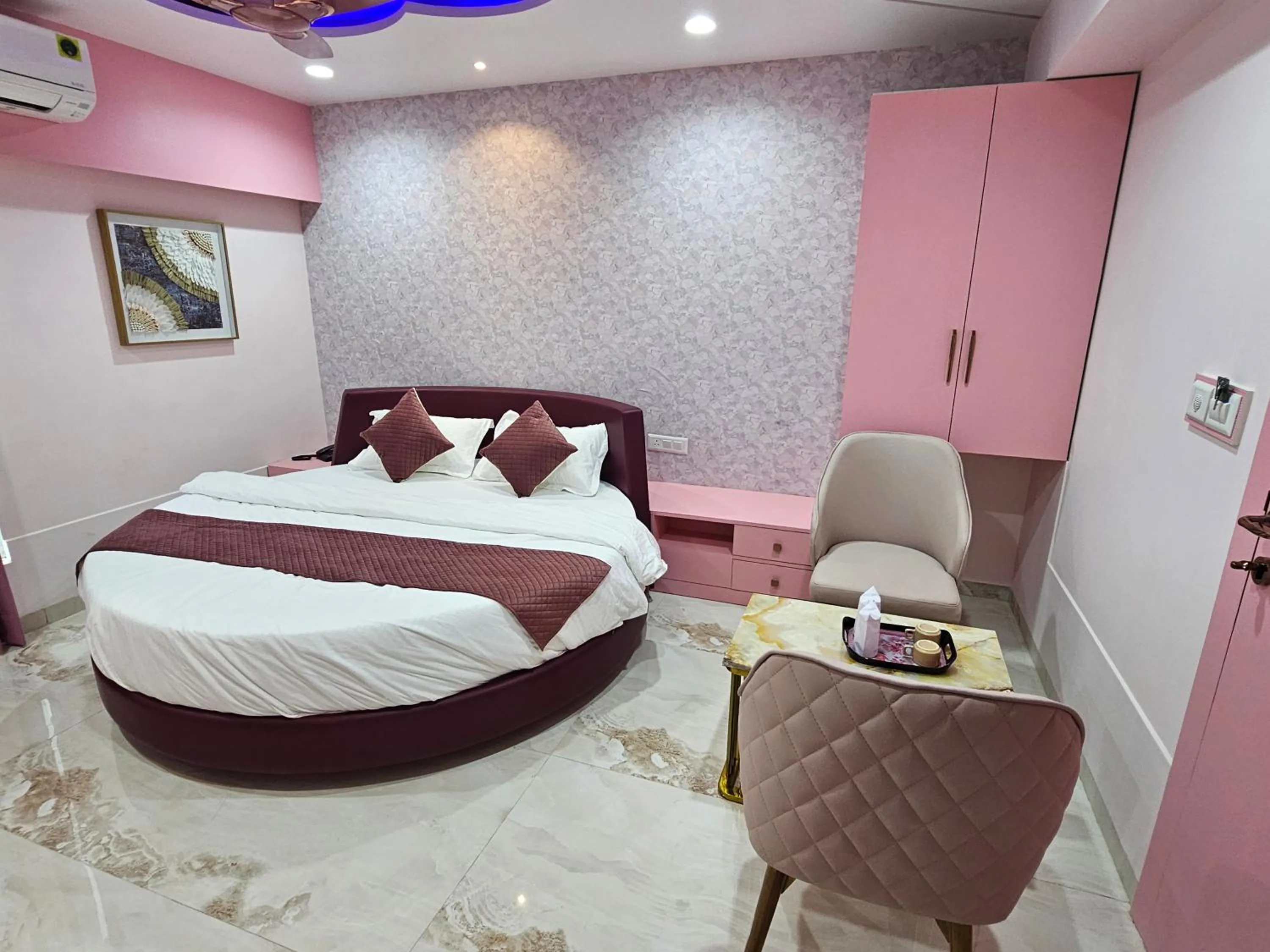 Bed in The Eiffel Hotel & Banquet