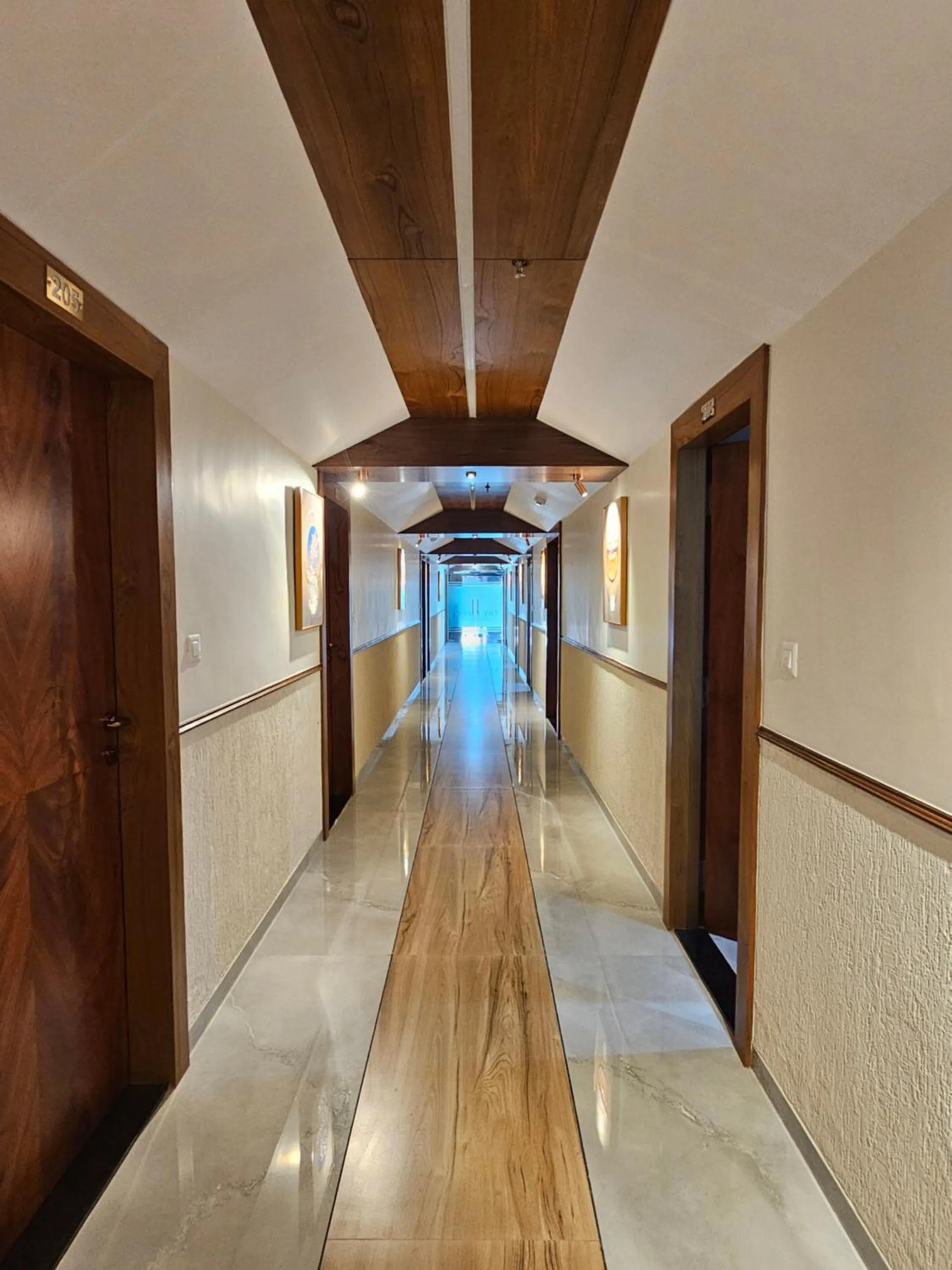 The Eiffel Hotel & Banquet