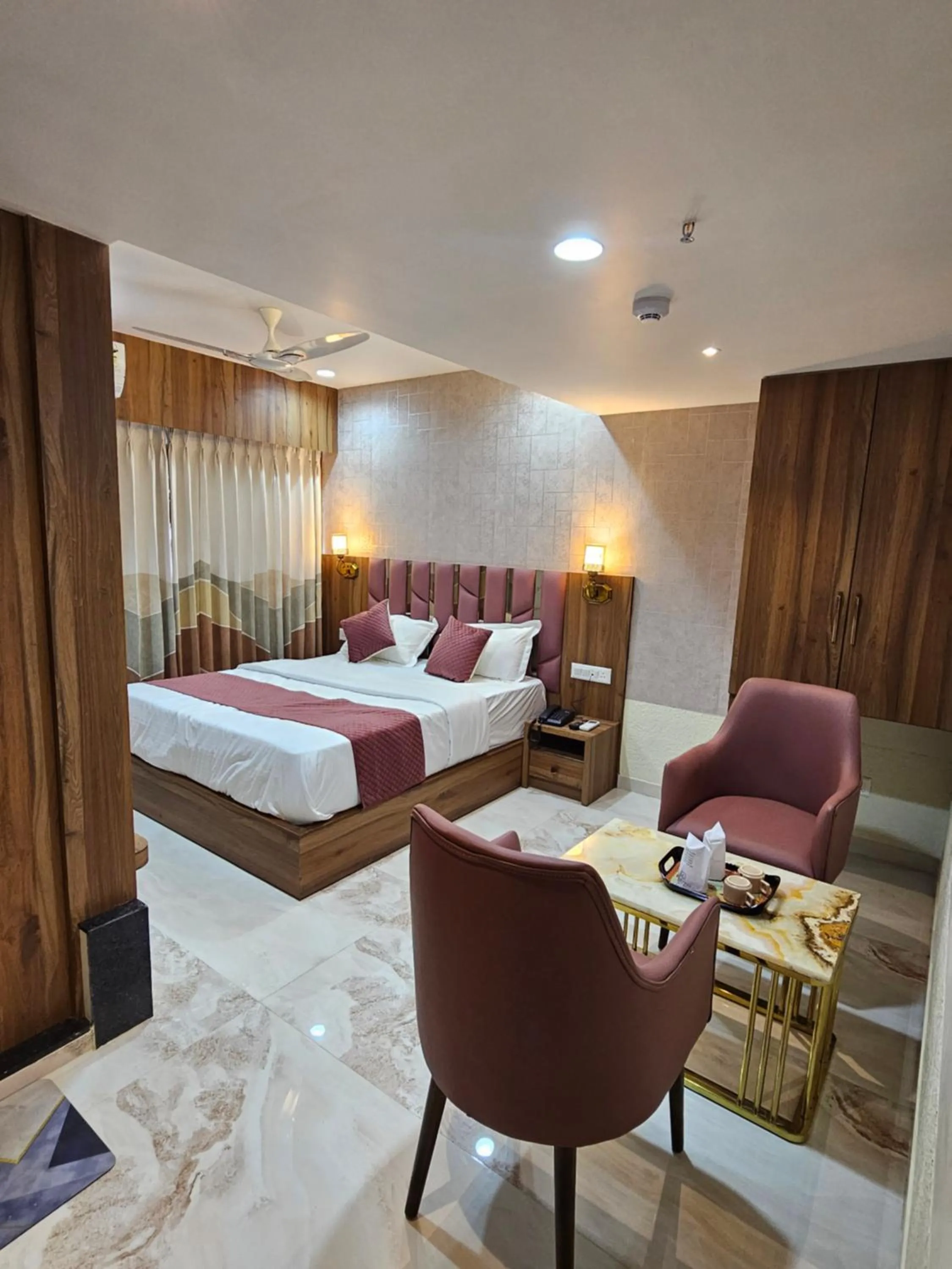 Bed in The Eiffel Hotel & Banquet