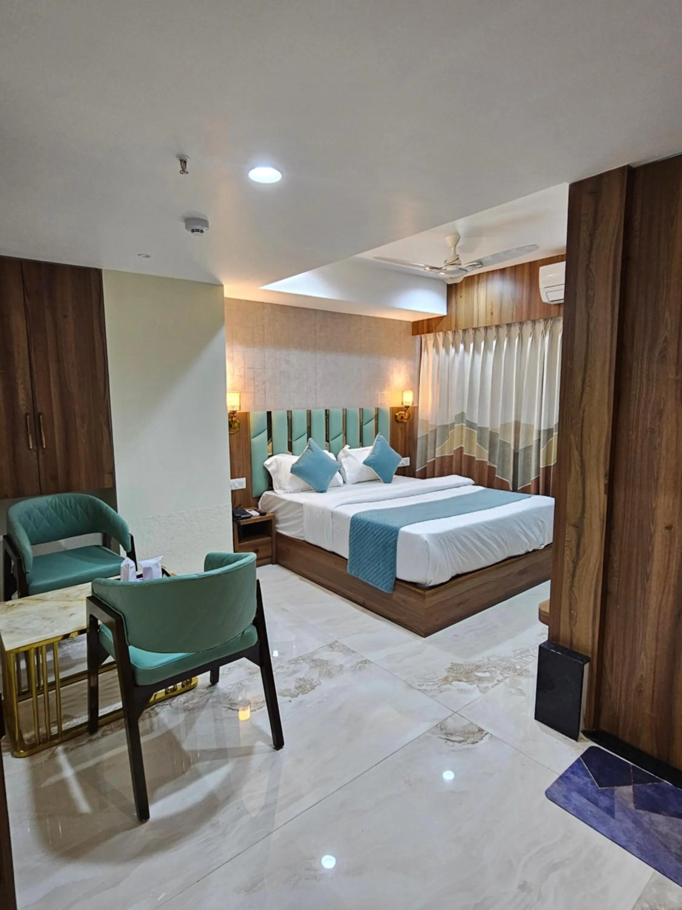 Bed in The Eiffel Hotel & Banquet