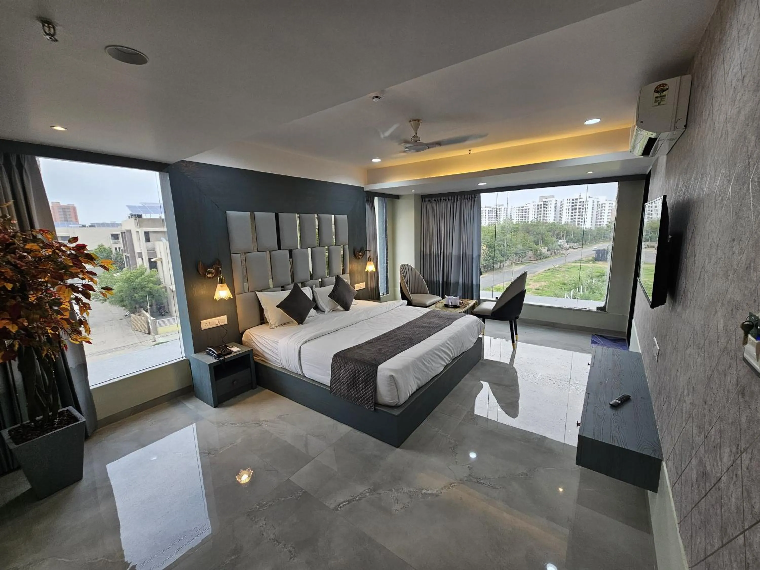 Bed in The Eiffel Hotel & Banquet