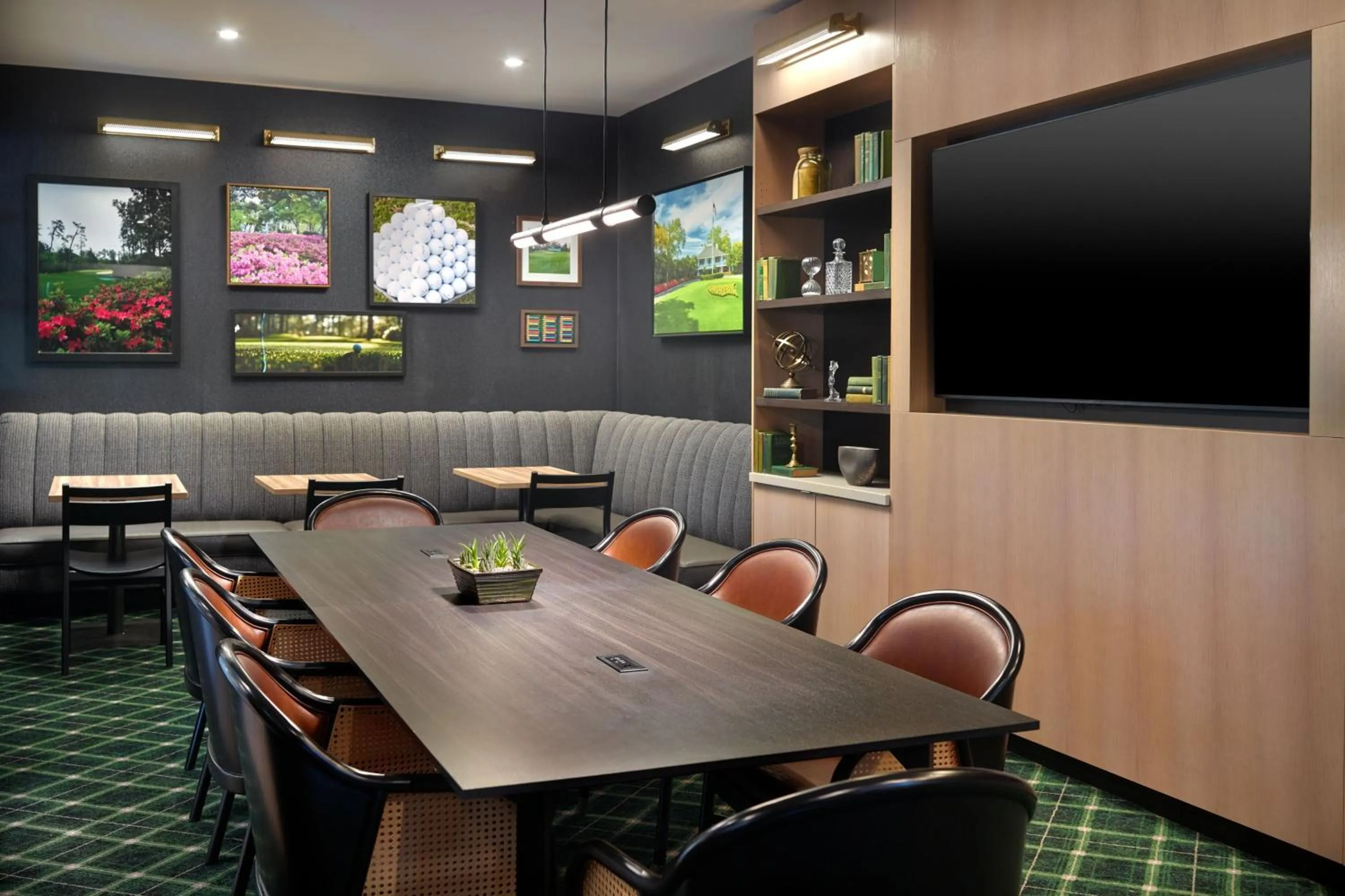 Restaurant/places to eat in TownePlace Suites by Marriott Grovetown