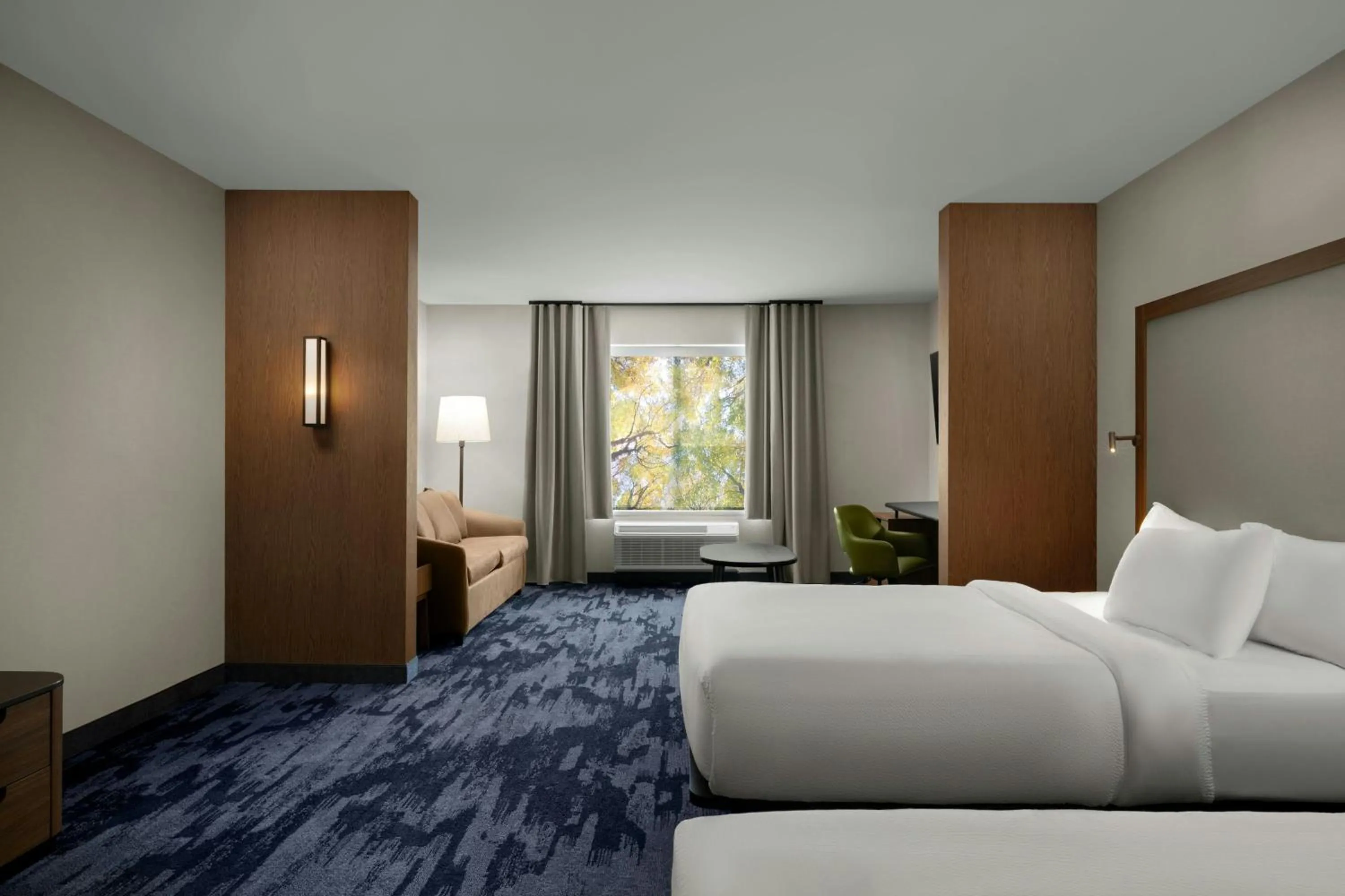 Photo of the whole room, Bed in Fairfield by Marriott Inn & Suites Beckley