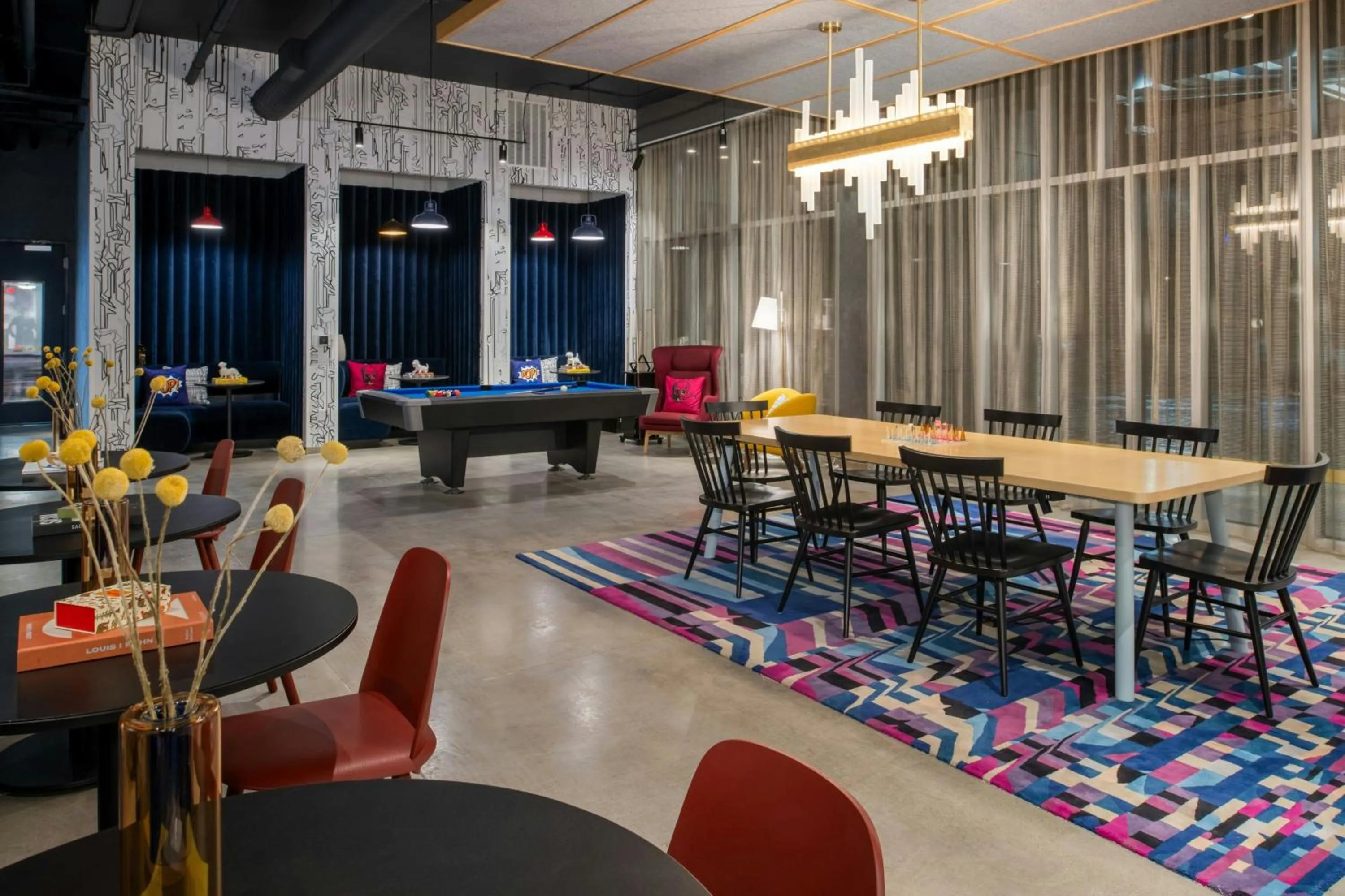 Lobby or reception in Aloft Sacramento Airport Natomas