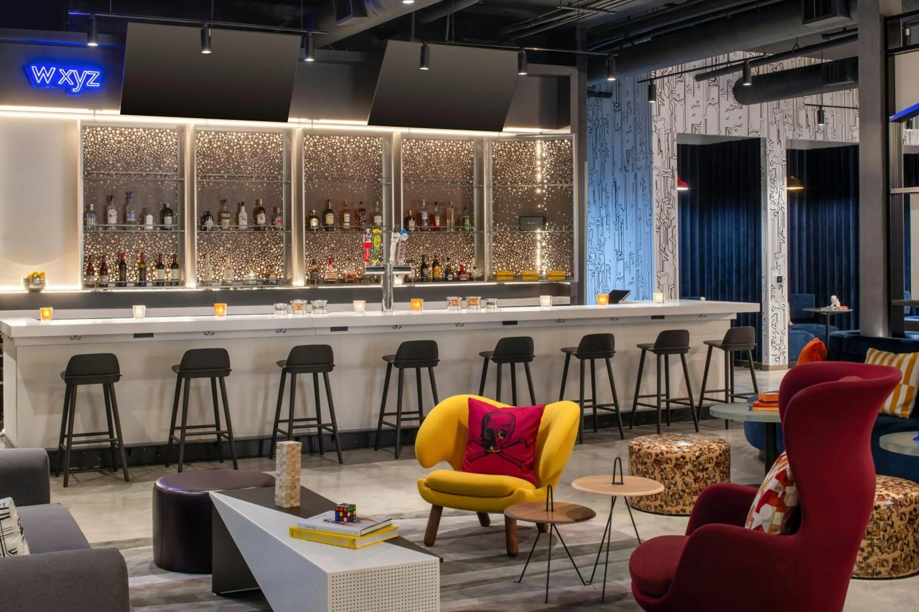 Lounge or bar in Aloft Sacramento Airport Natomas
