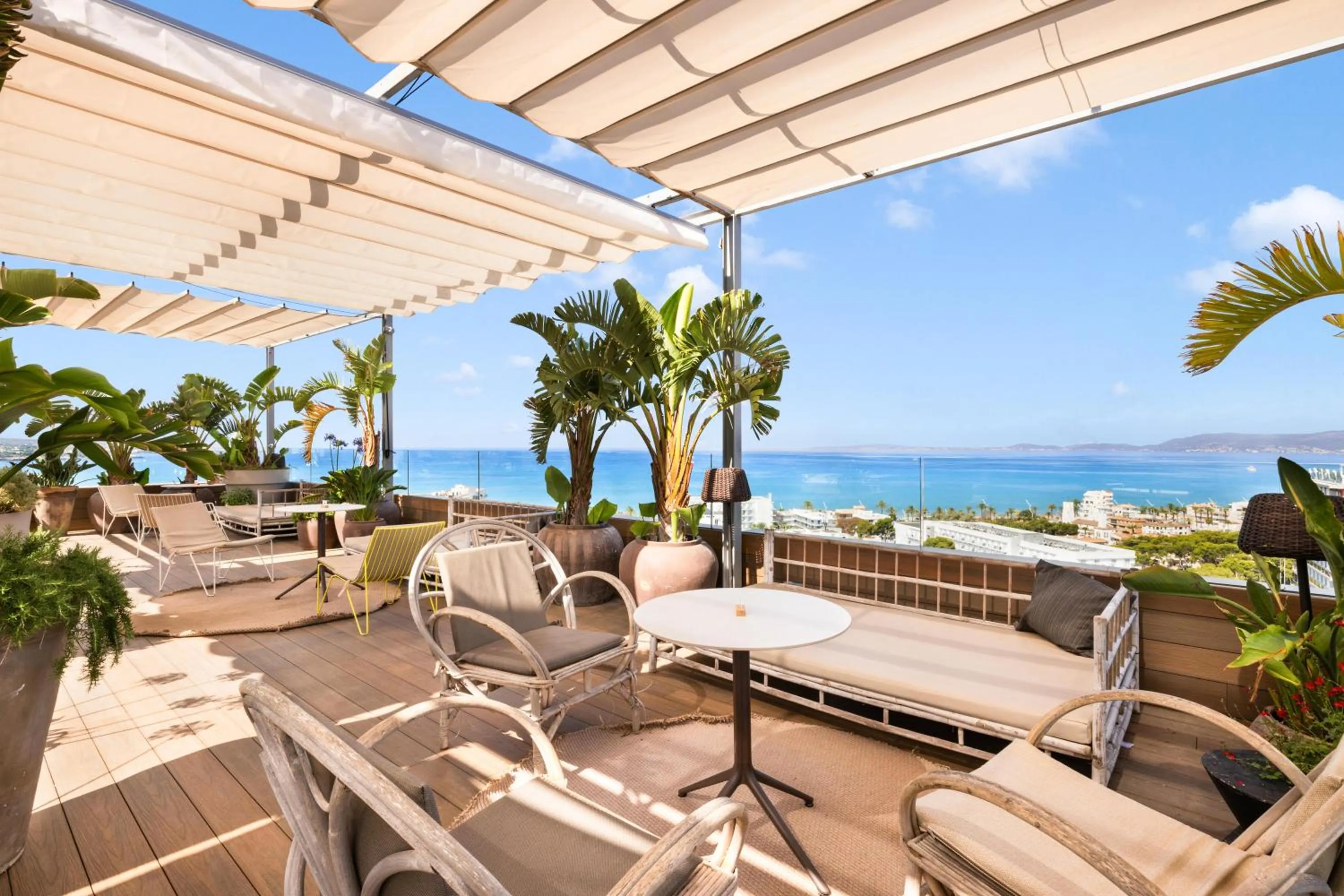 Lounge or bar in Hotel Aubamar Bali