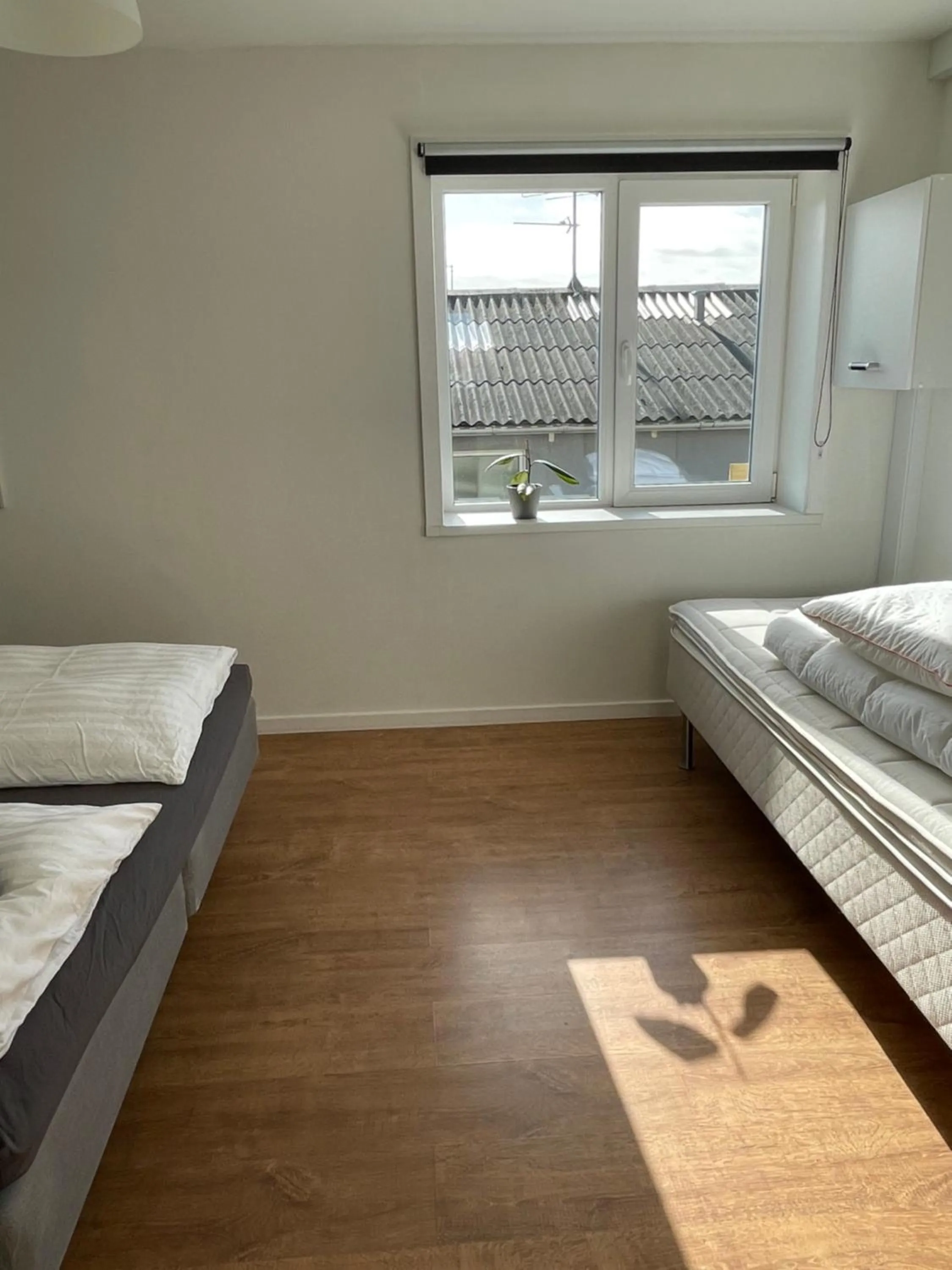 Photo of the whole room, Bed in Surfers Paradise Apartments