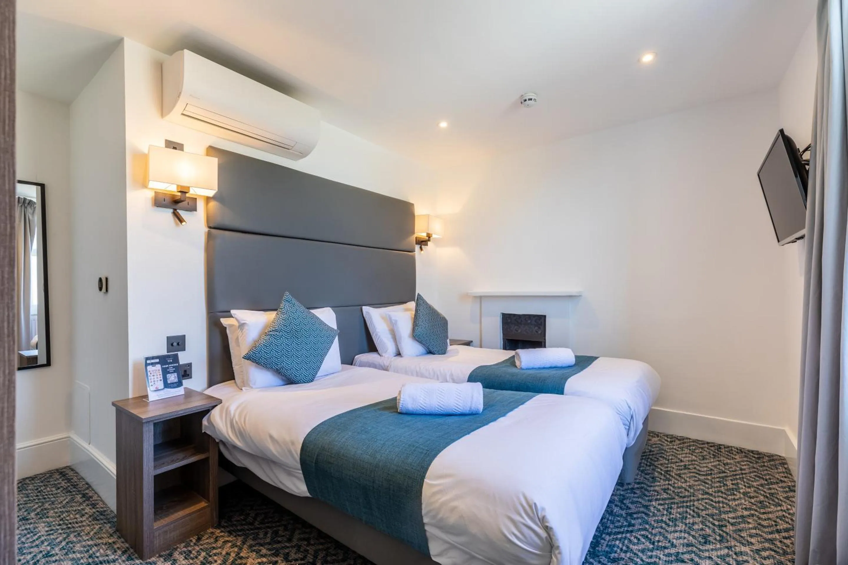 Bedroom, Bed in The Chapter Hotels - The J Hyde Park