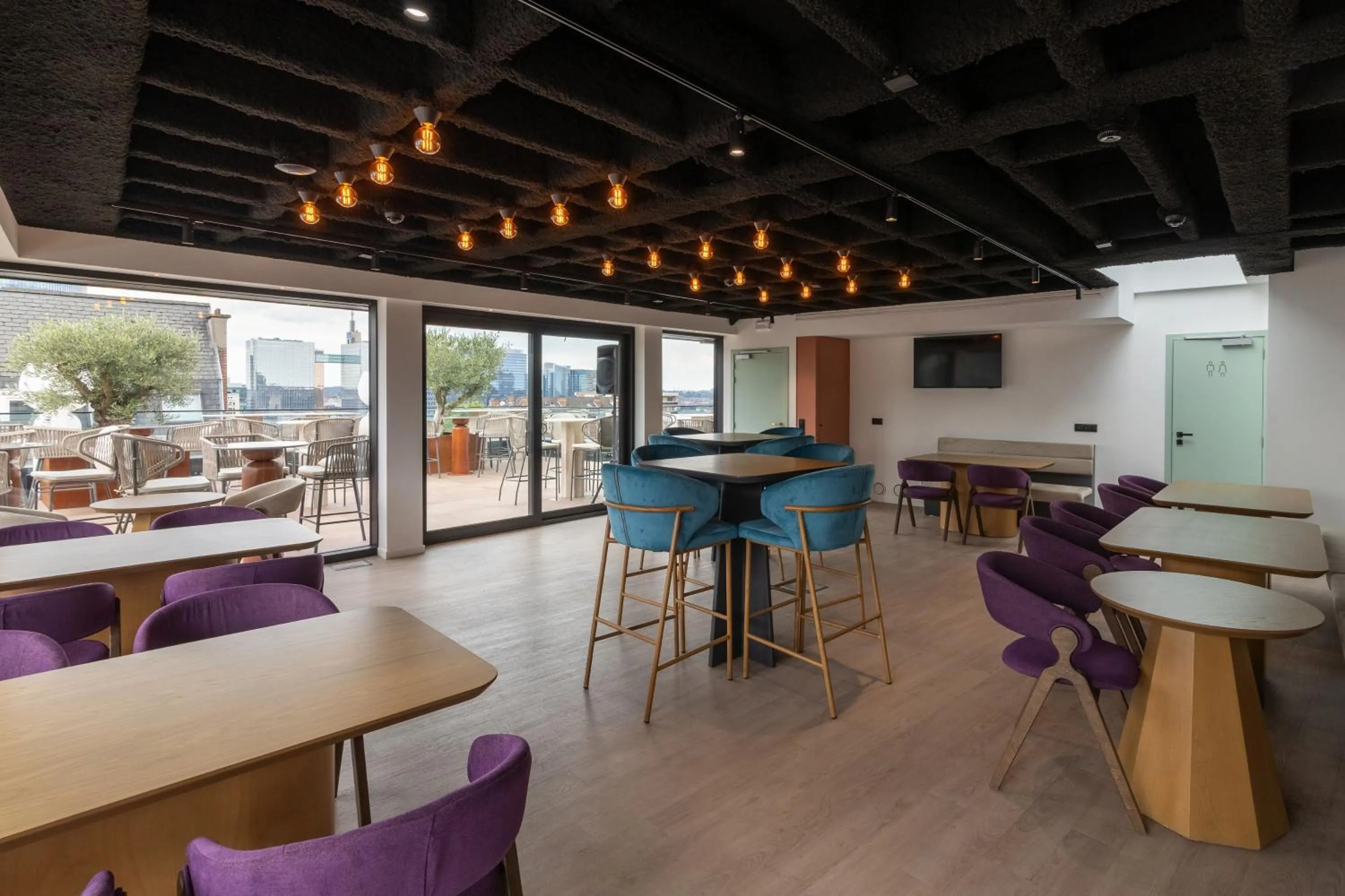 Lounge or bar in The Liman Hotel