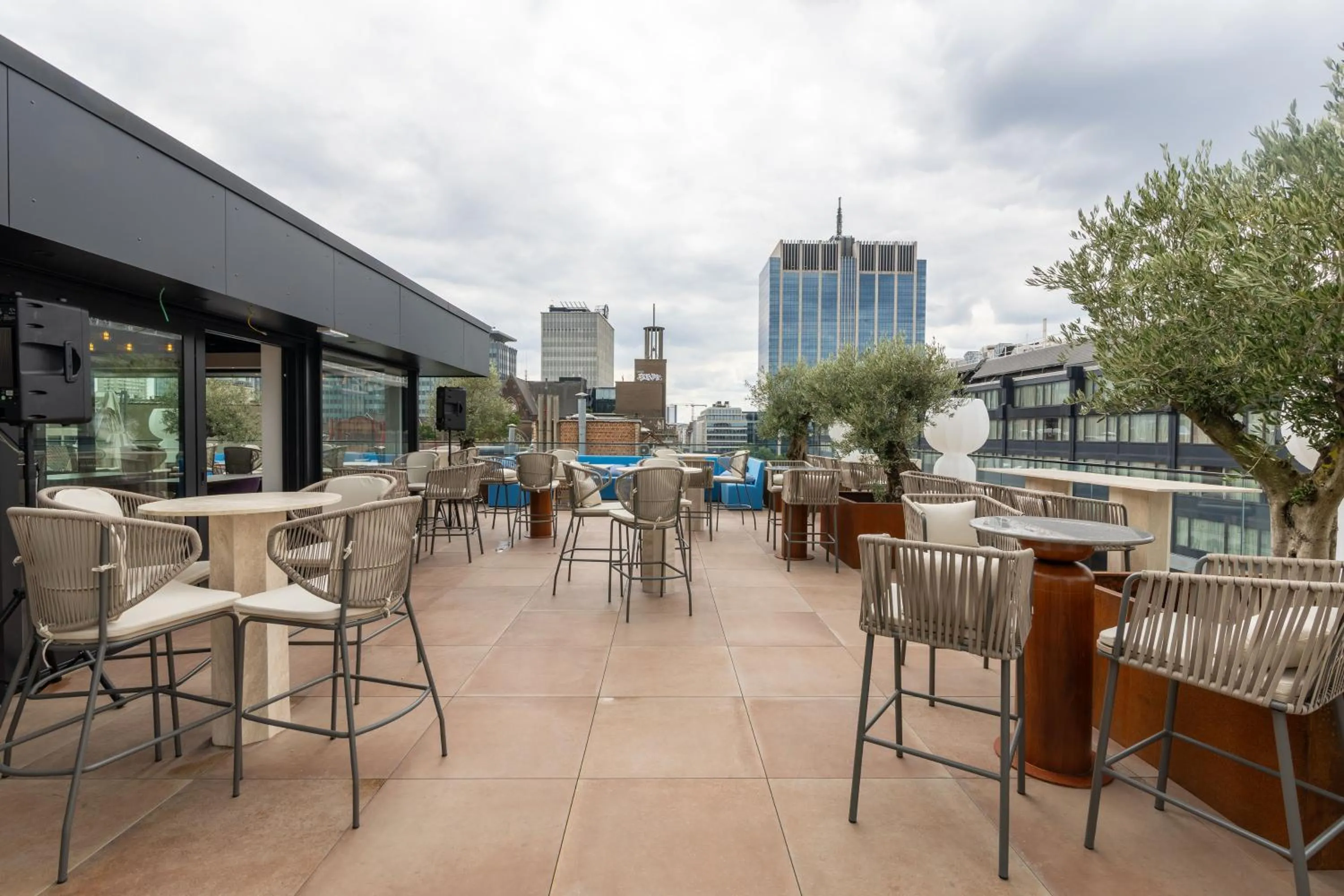 Lounge or bar in The Liman Hotel