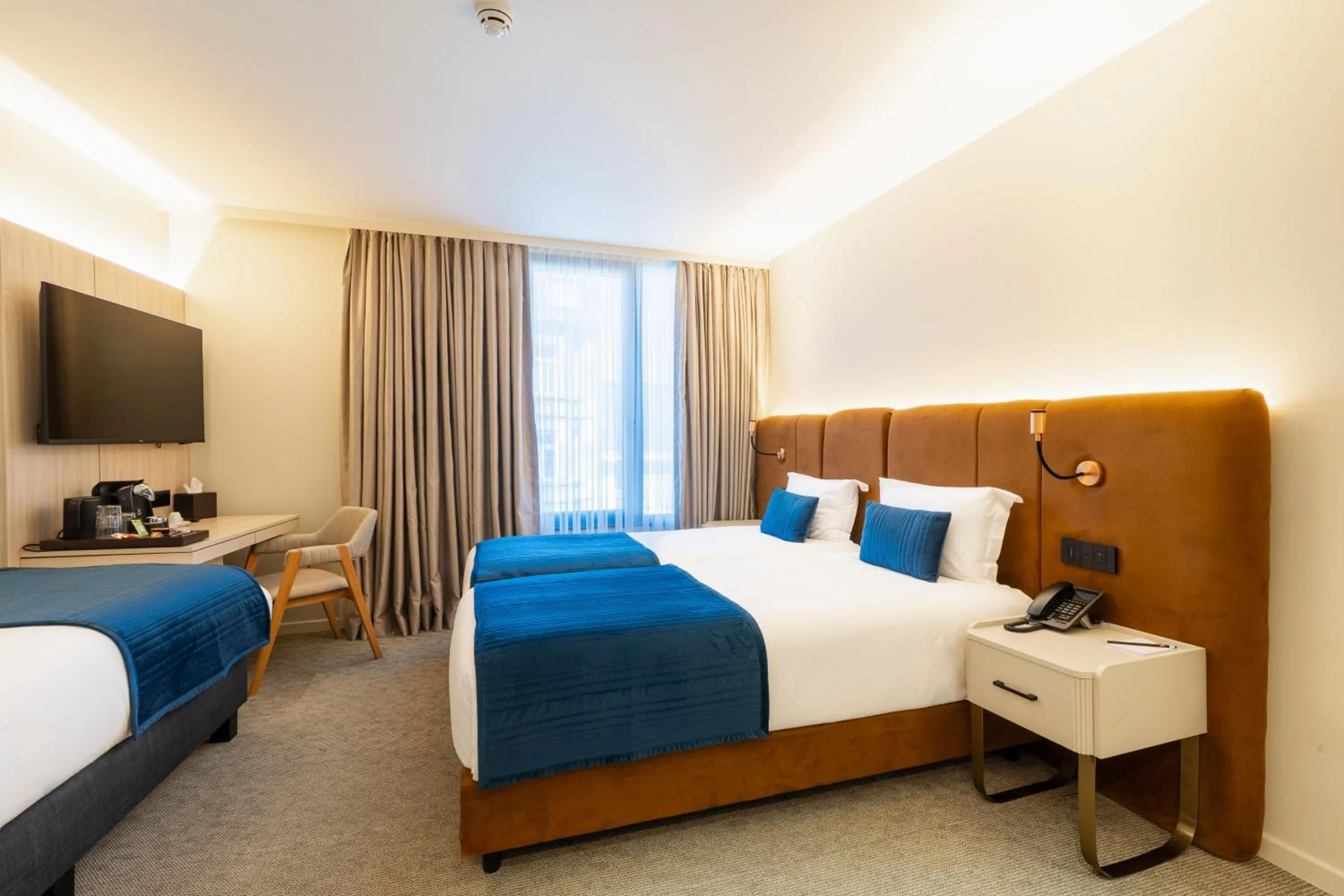 Photo of the whole room, Bed in The Liman Hotel