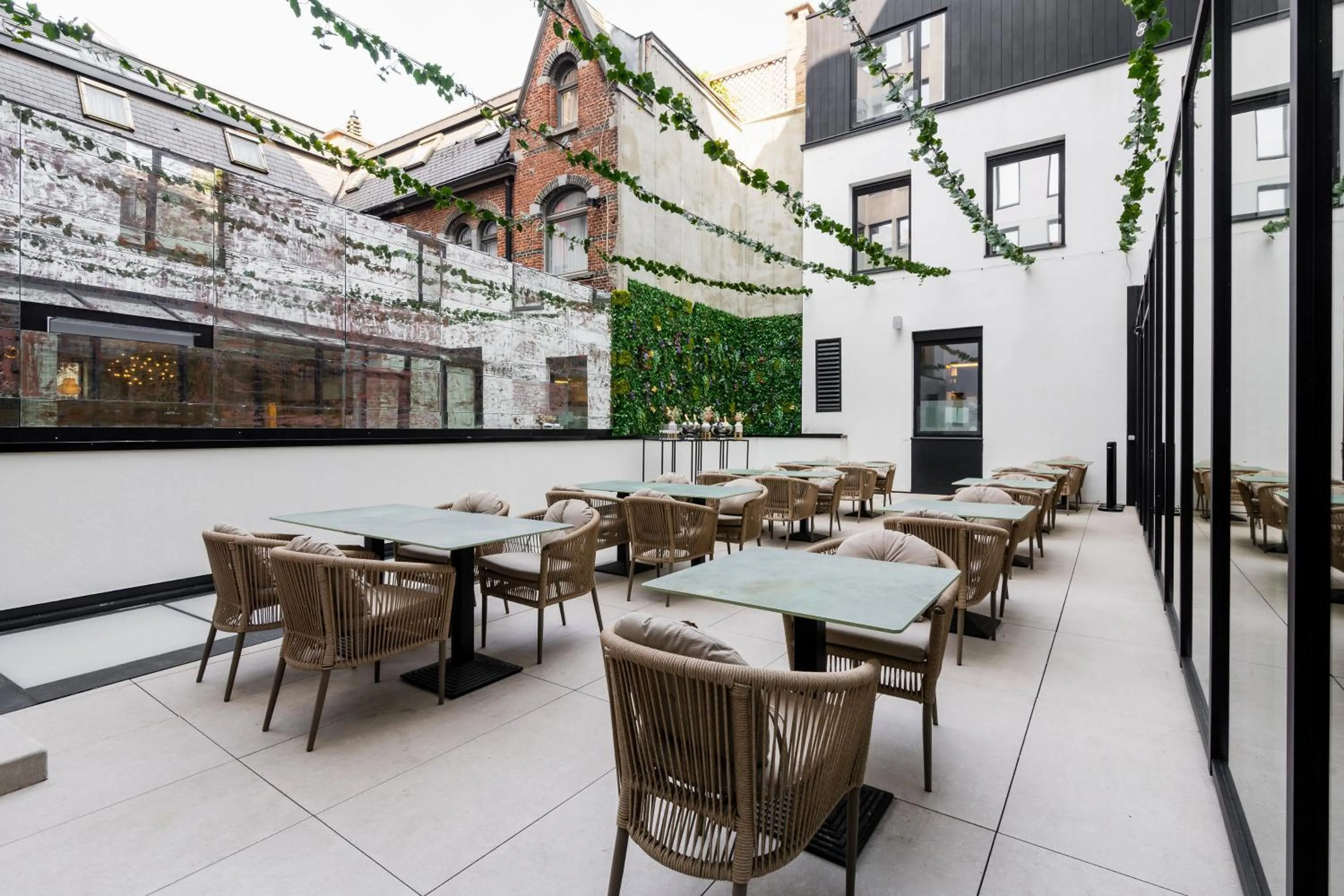 Restaurant/places to eat in The Liman Hotel