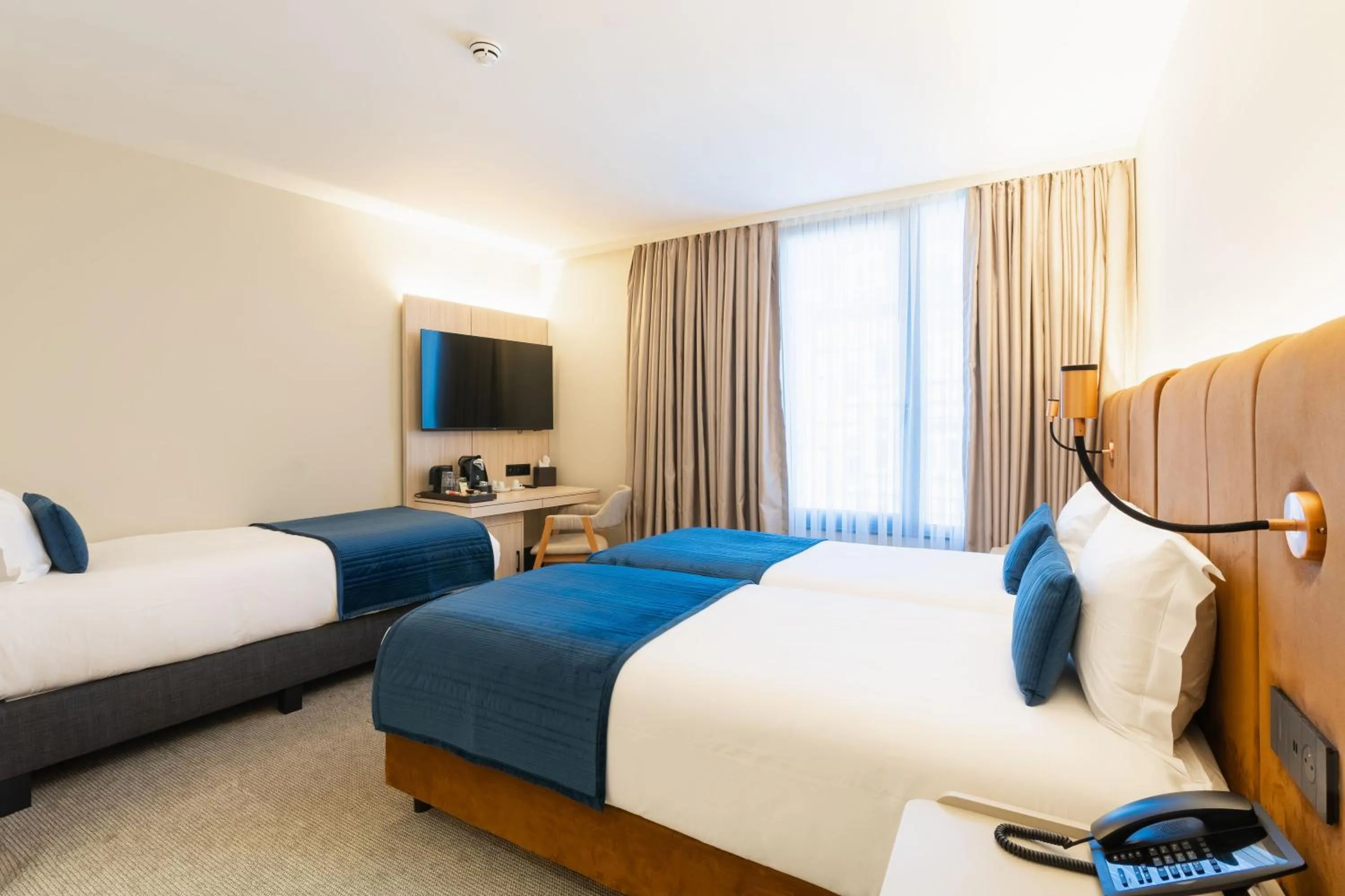 Photo of the whole room, Bed in The Liman Hotel