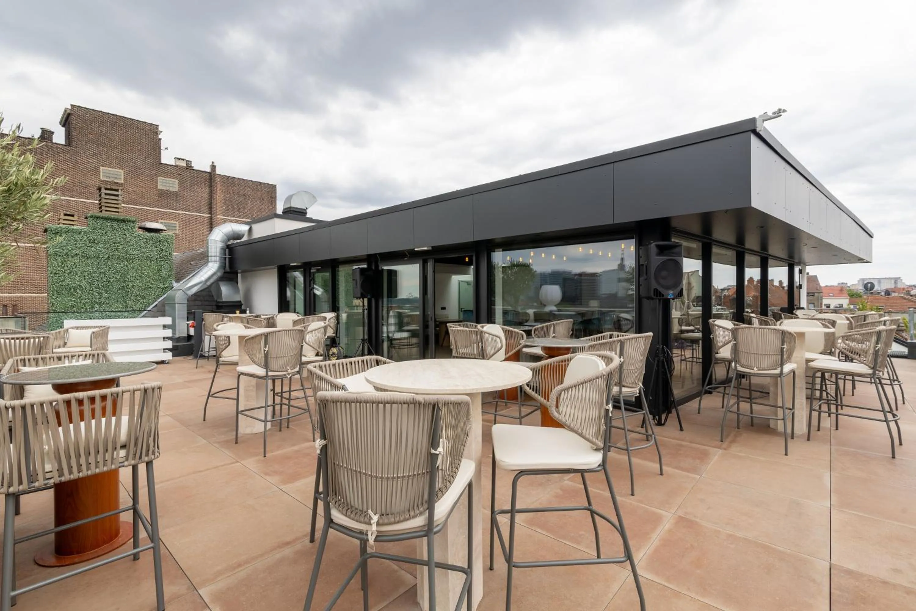 Lounge or bar in The Liman Hotel