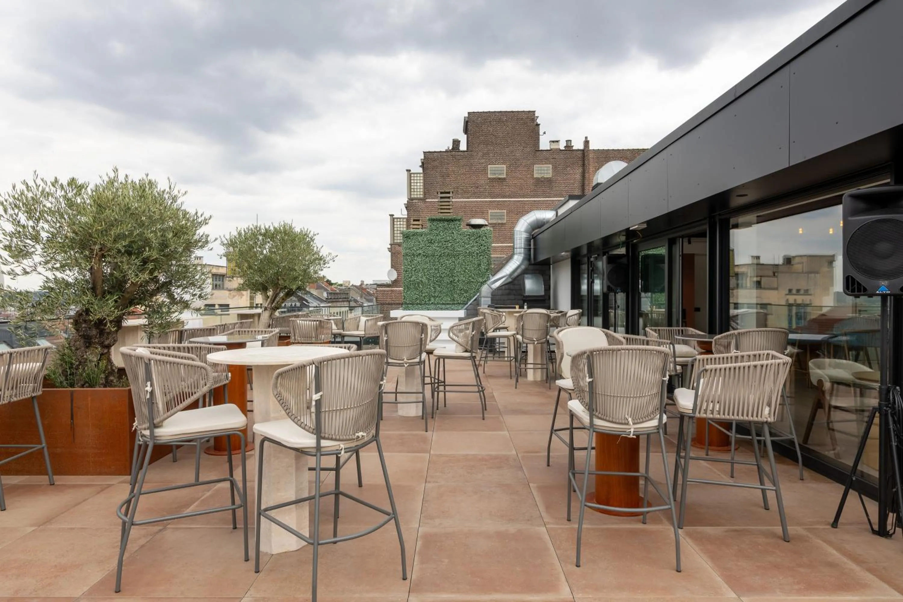 Lounge or bar in The Liman Hotel