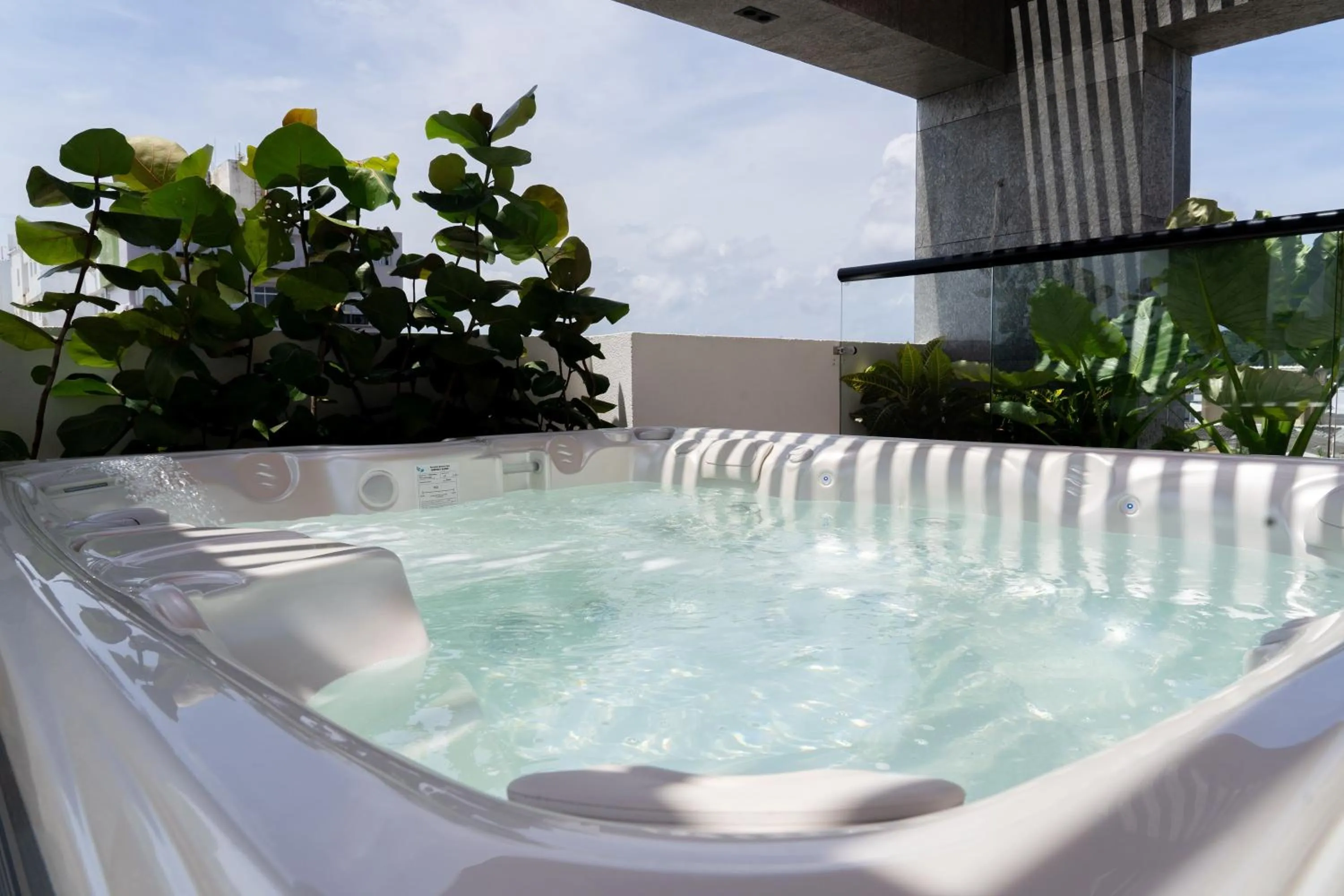 Hot Tub in Delamar Hotel