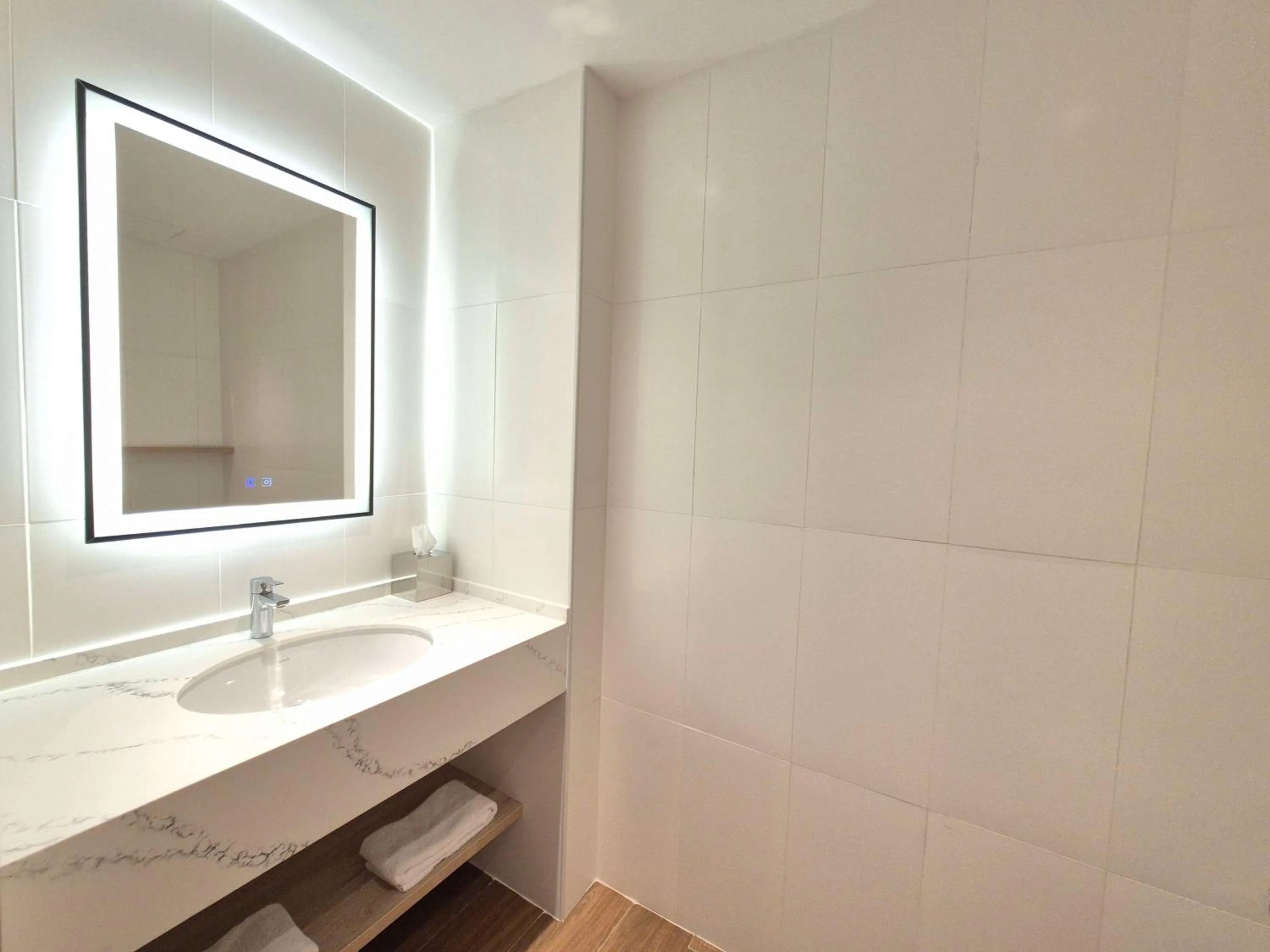 Bathroom in Hilton Garden Inn Termez Airitom