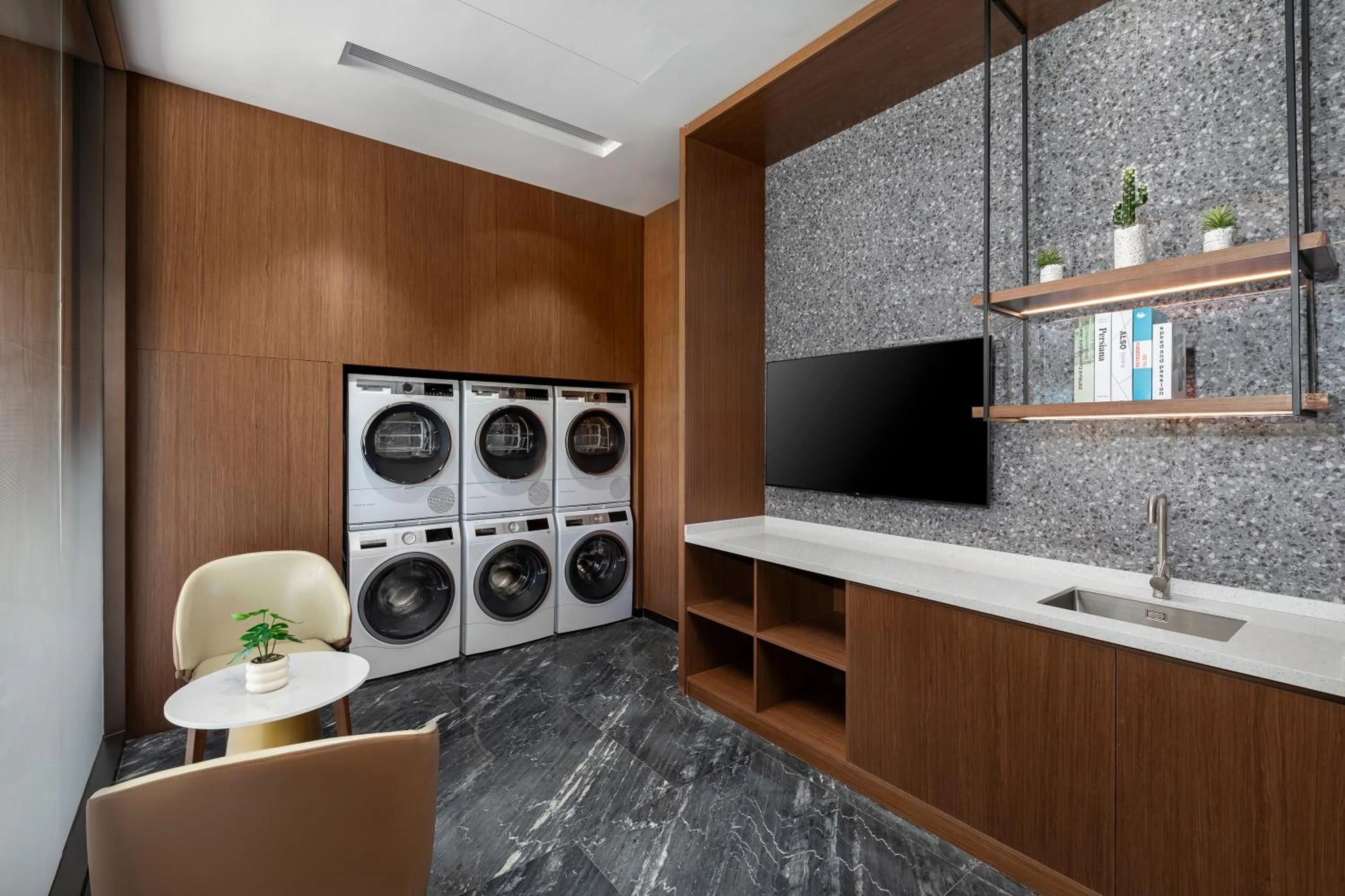 laundry in Hilton Garden Inn Xingyi Wanfenglin