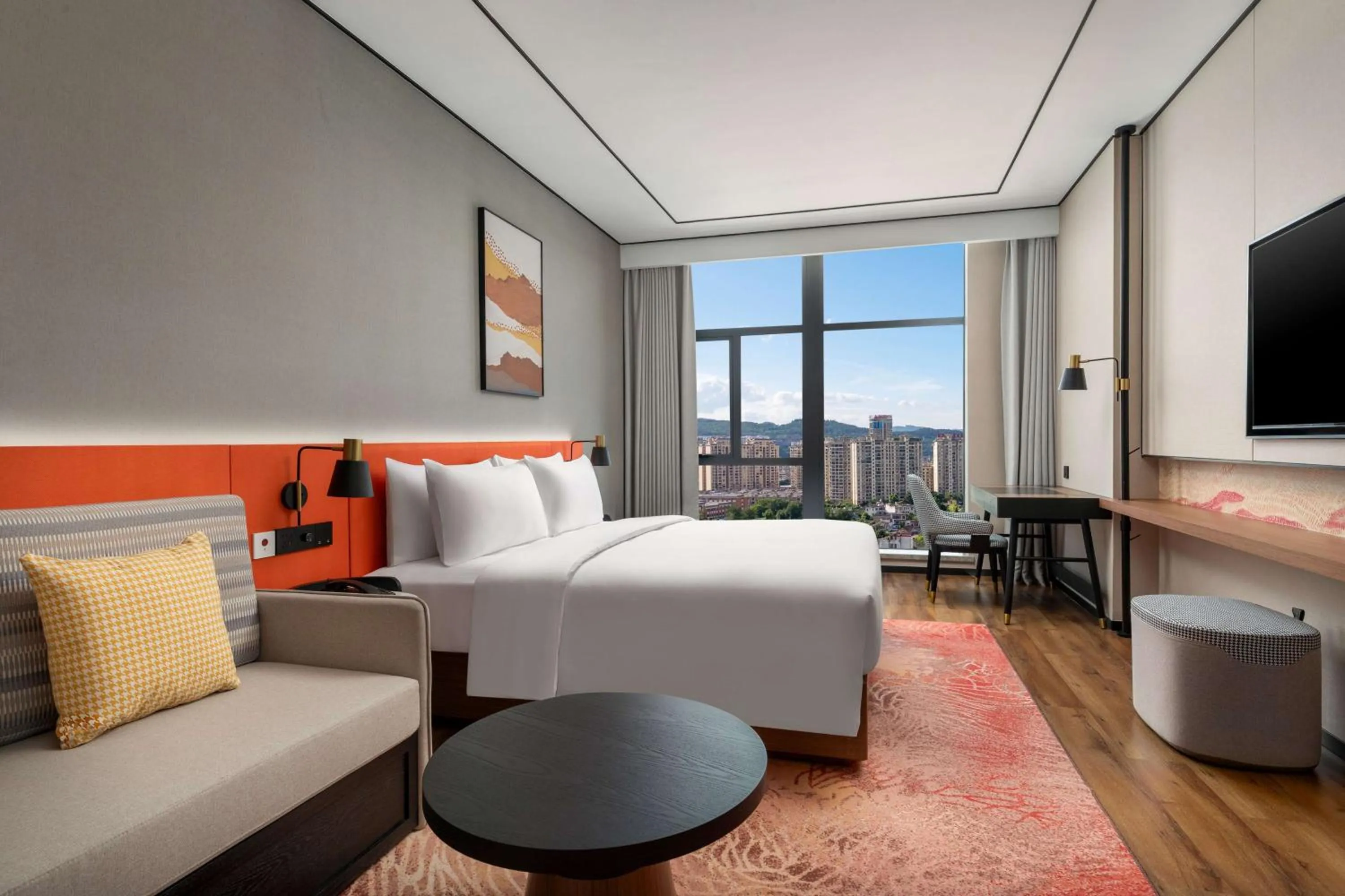 King Guest Room in Hilton Garden Inn Xingyi Wanfenglin