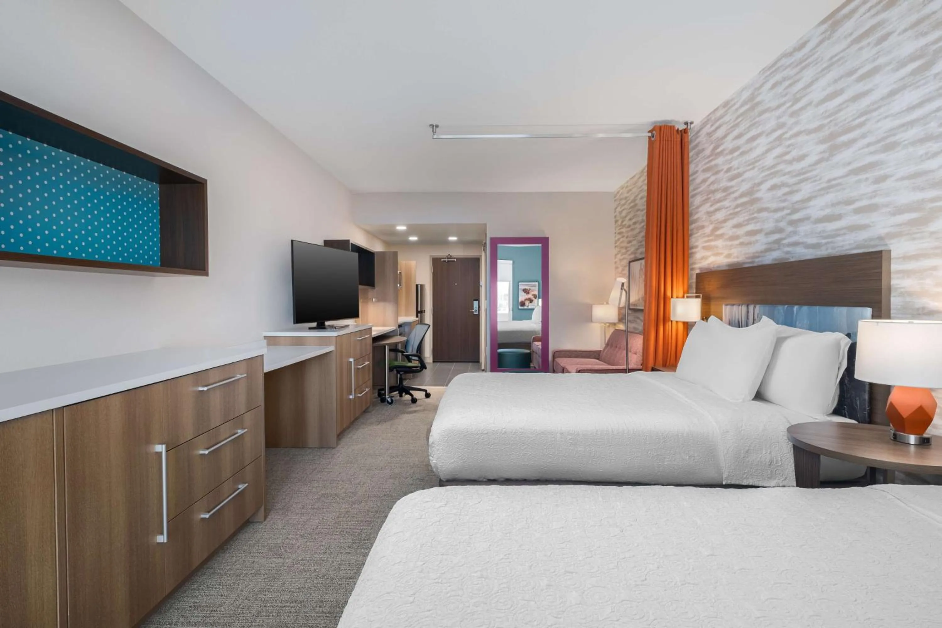 Bed in Home2 Suites By Hilton Phoenix Midtown