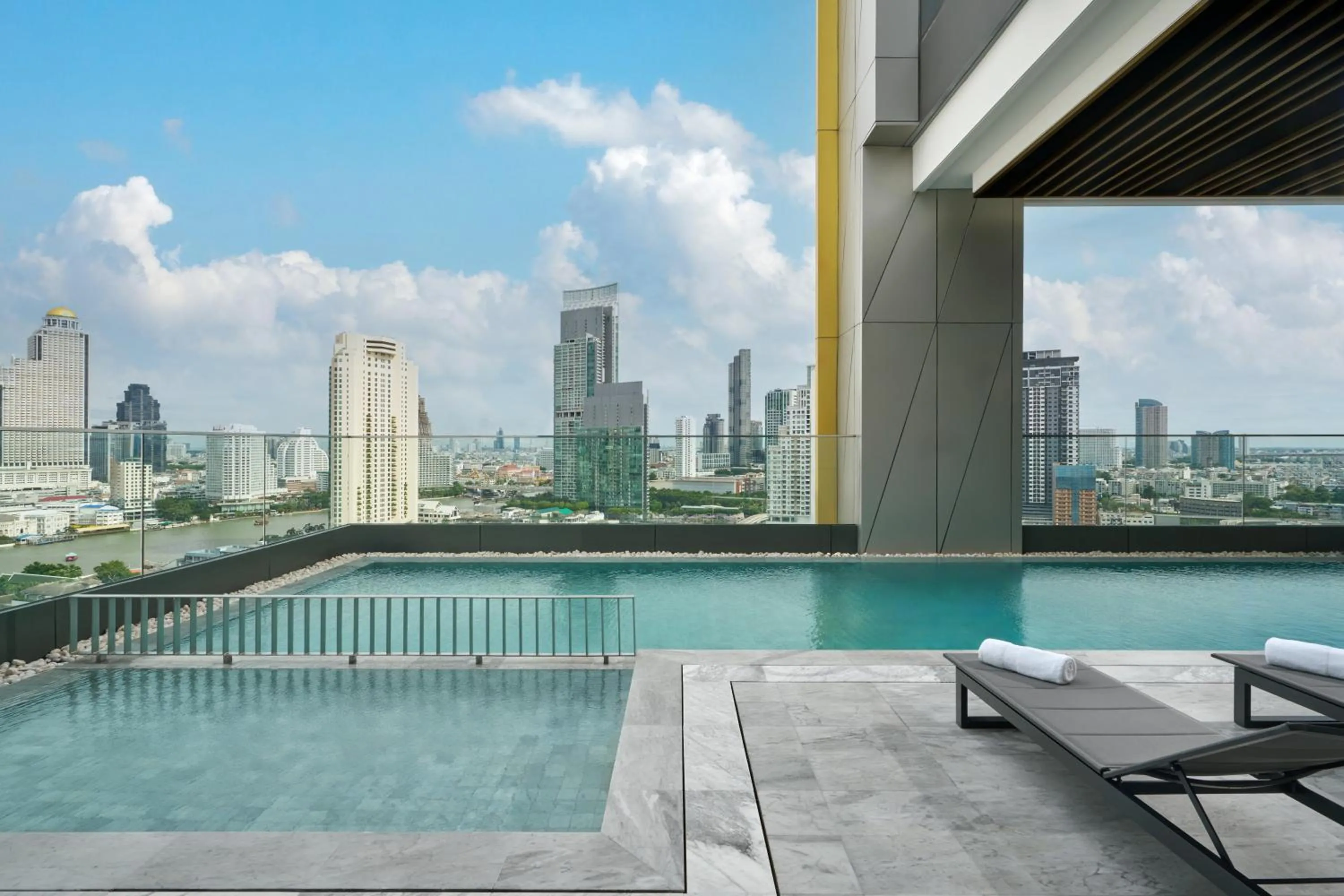 River view in Hilton Garden Inn Bangkok Riverside